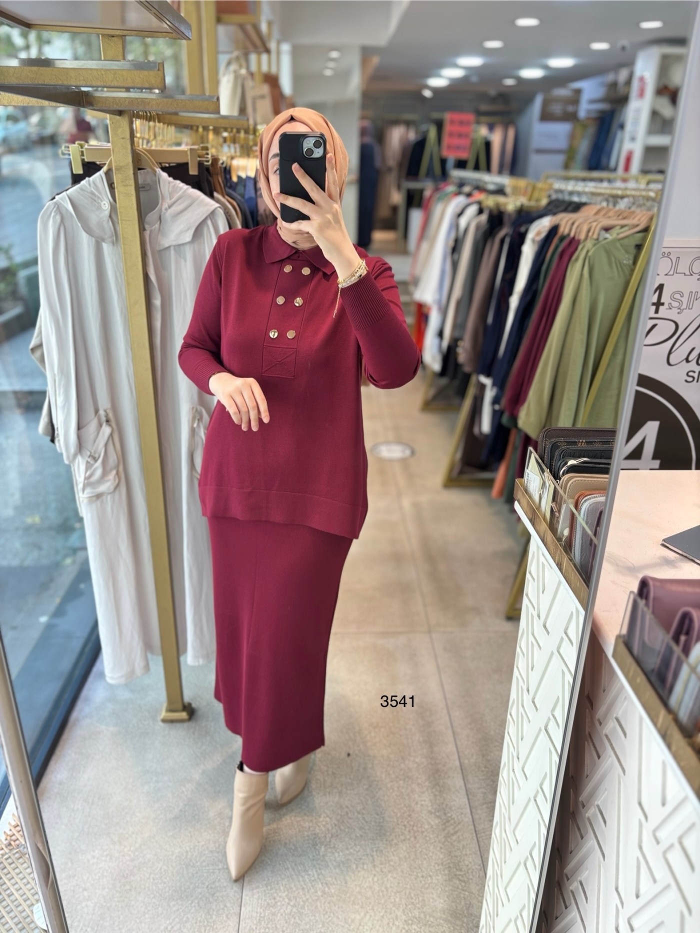 3541 ÇIT DETAYLI TRİKO ETEKLİ TAKIM