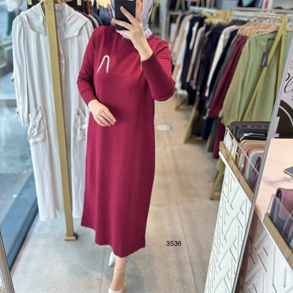 3536 BROŞ DETAYLI TRİKO ELBİSE - Görsel 7