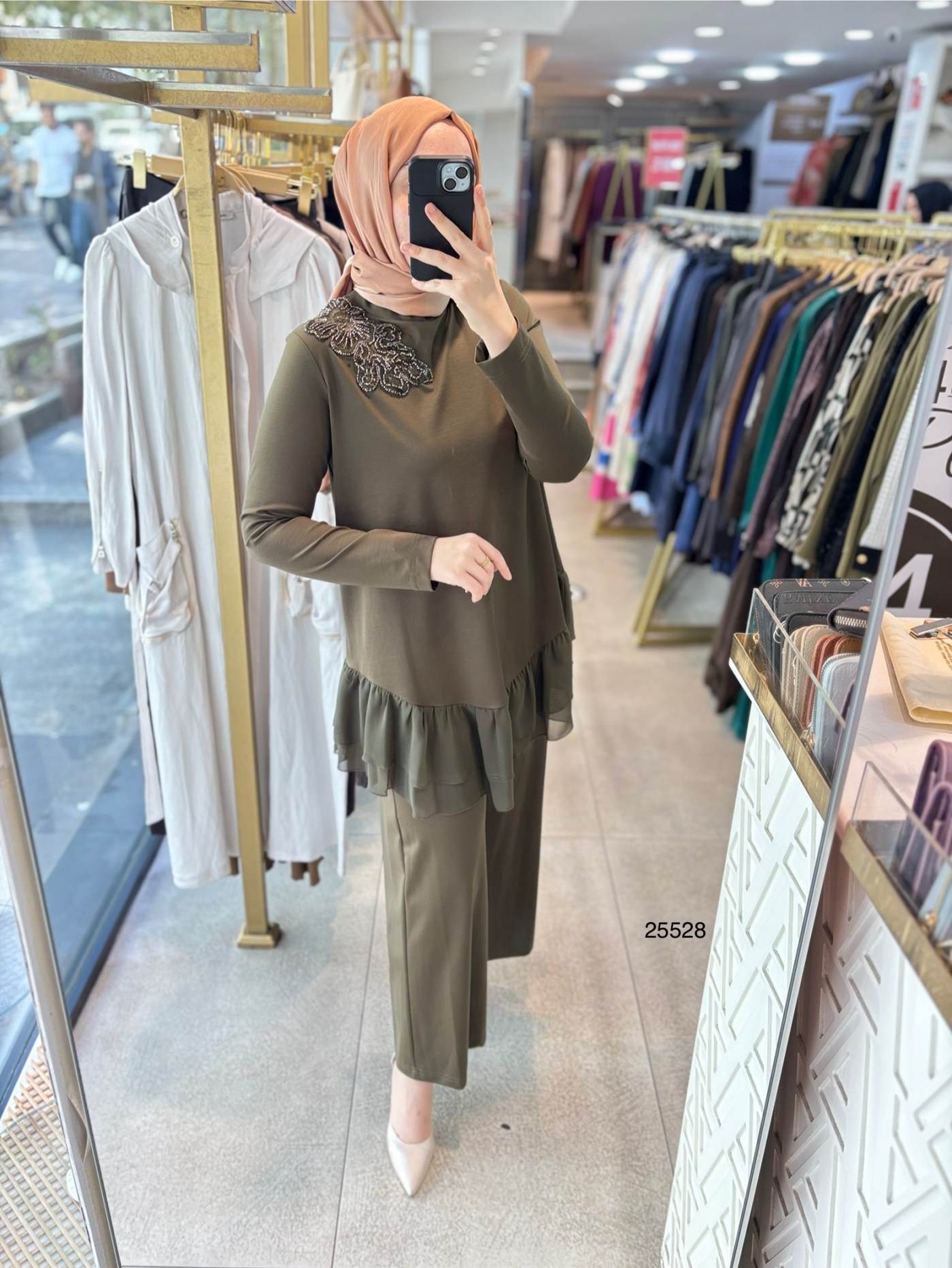 25528 TÜL VE TAŞ DETAYLI ALT ÜST TAKIM