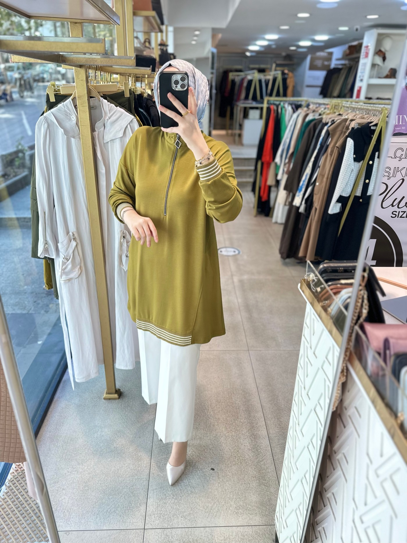 1011 RİBANA DETAYLI TUNİK