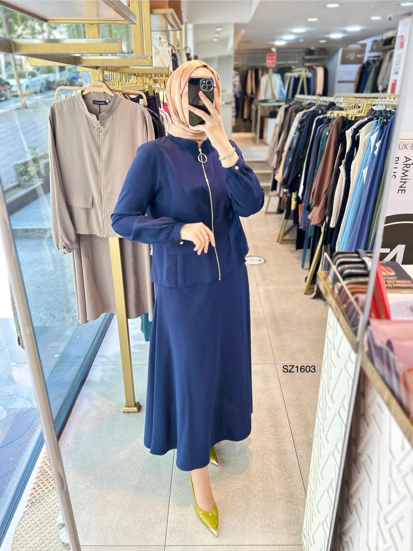 Selma Zaferoğlu 1603 Etekli Takım