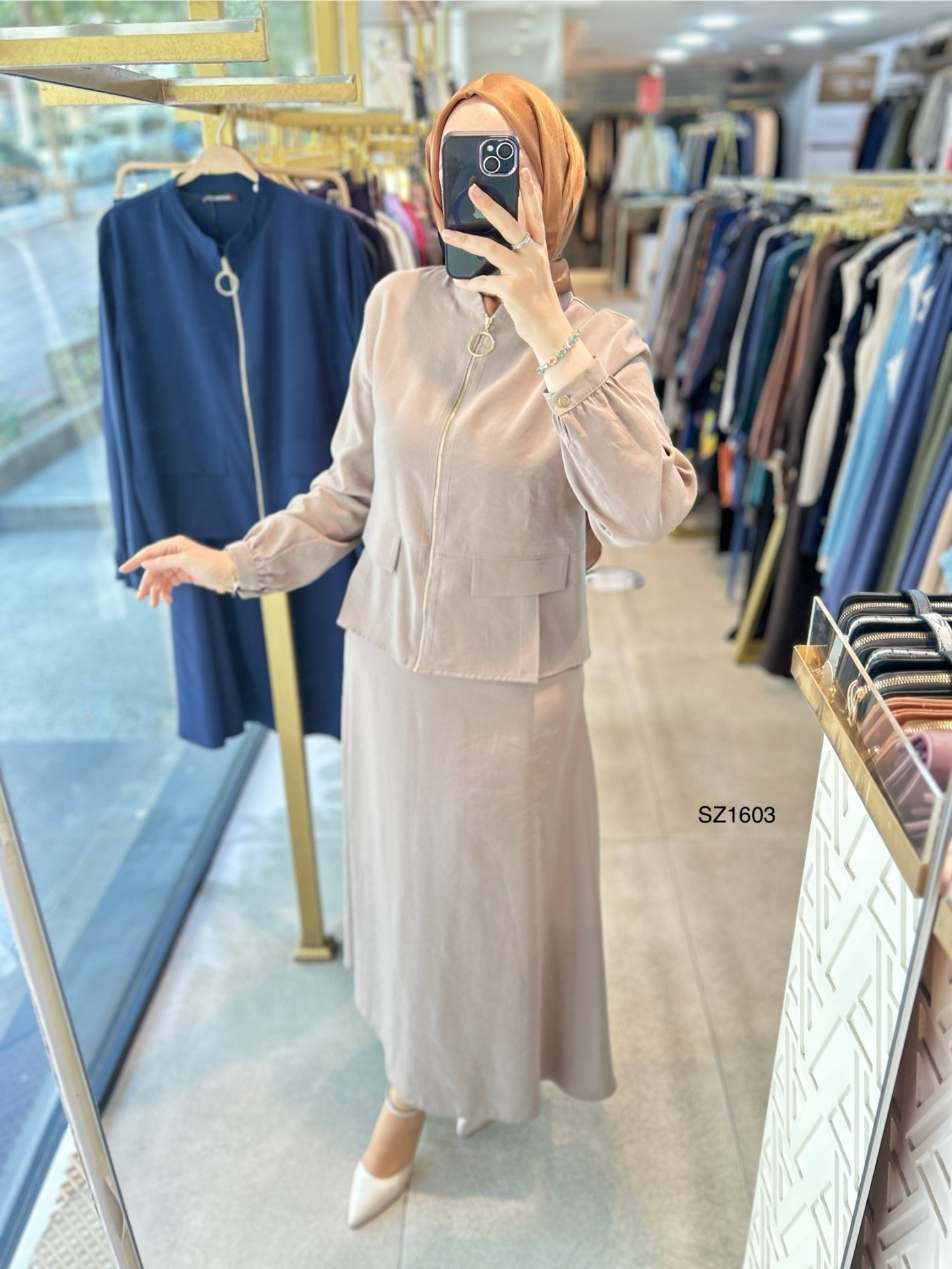 Selma Zaferoğlu 1603 Etekli Takım