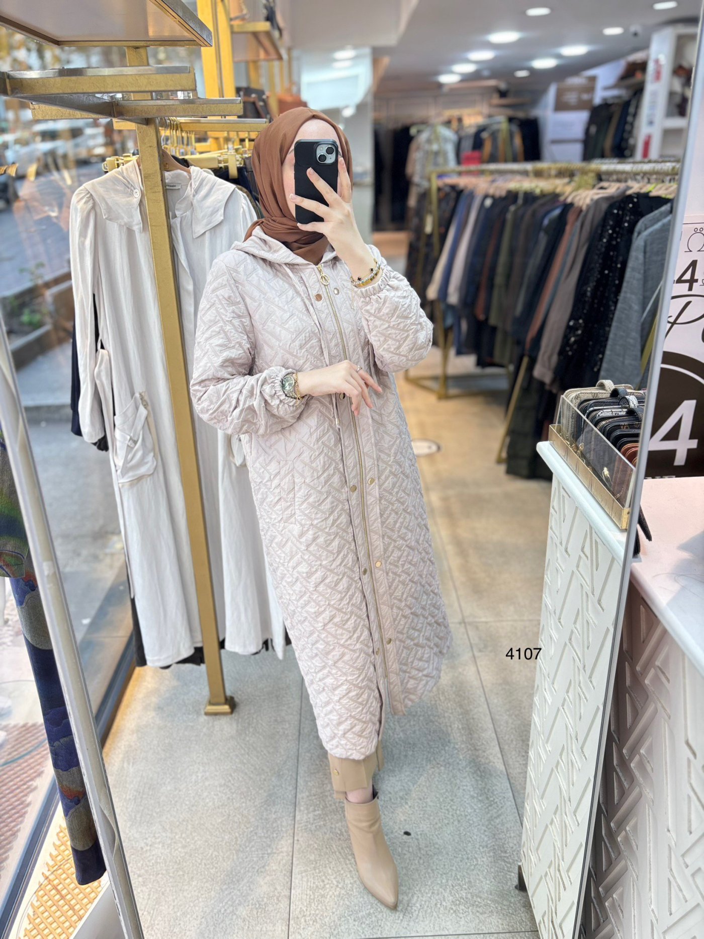 4107 FERMUARLI KAPİTONE KAP