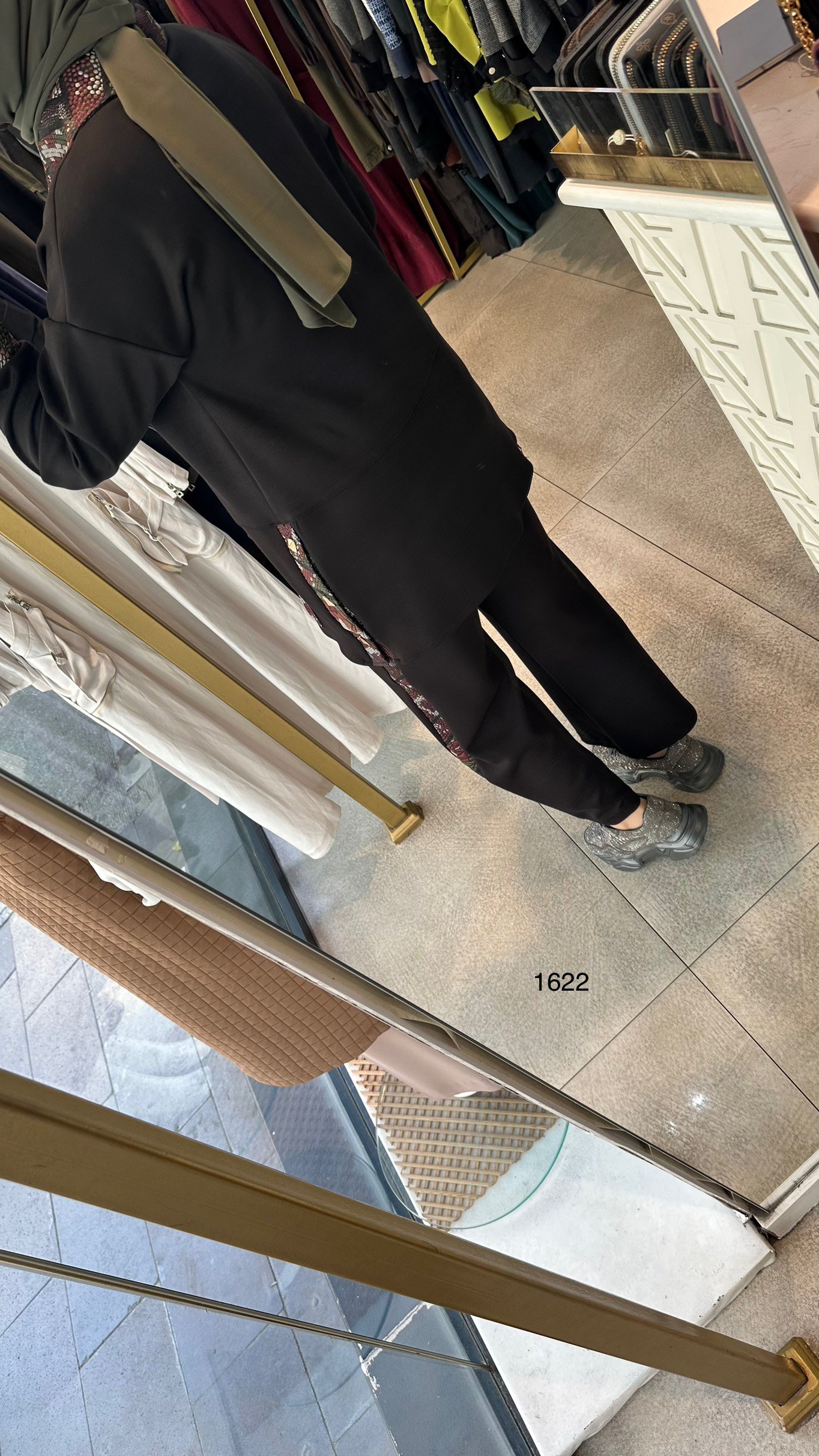 1622 Etnik Desenli Takım