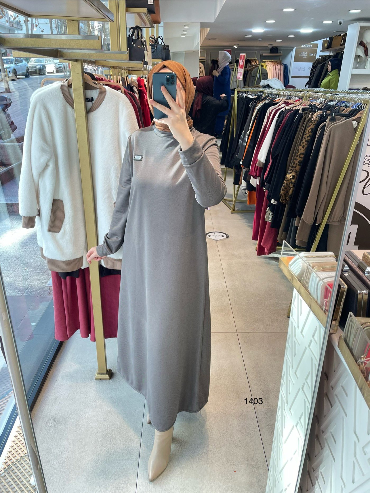 1403 ARMA DETAYLI BASIC ELBİSE