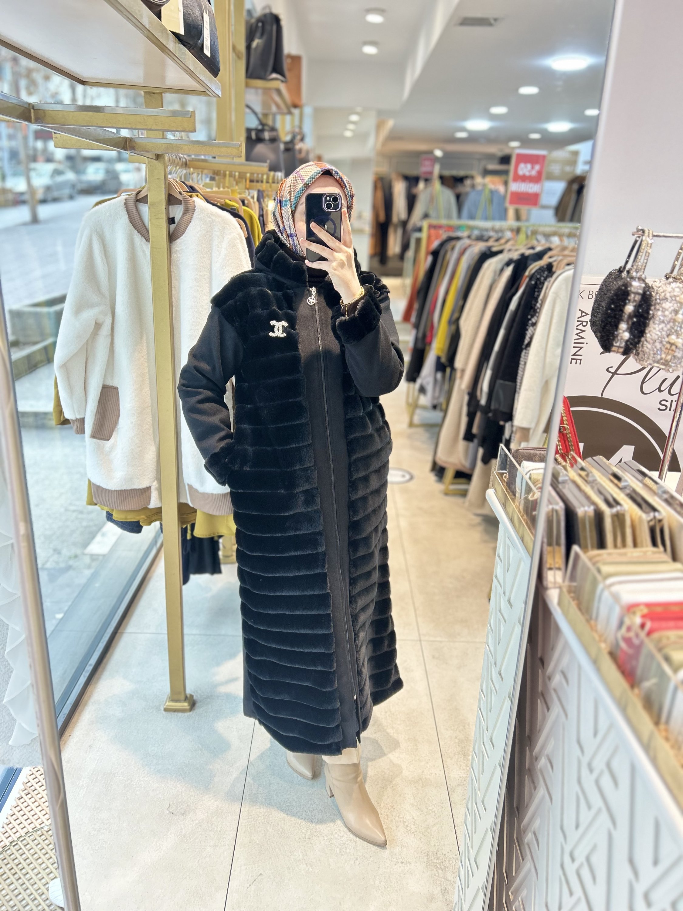 6514 Chanel Broşlu Angora Kaban - Görsel 3