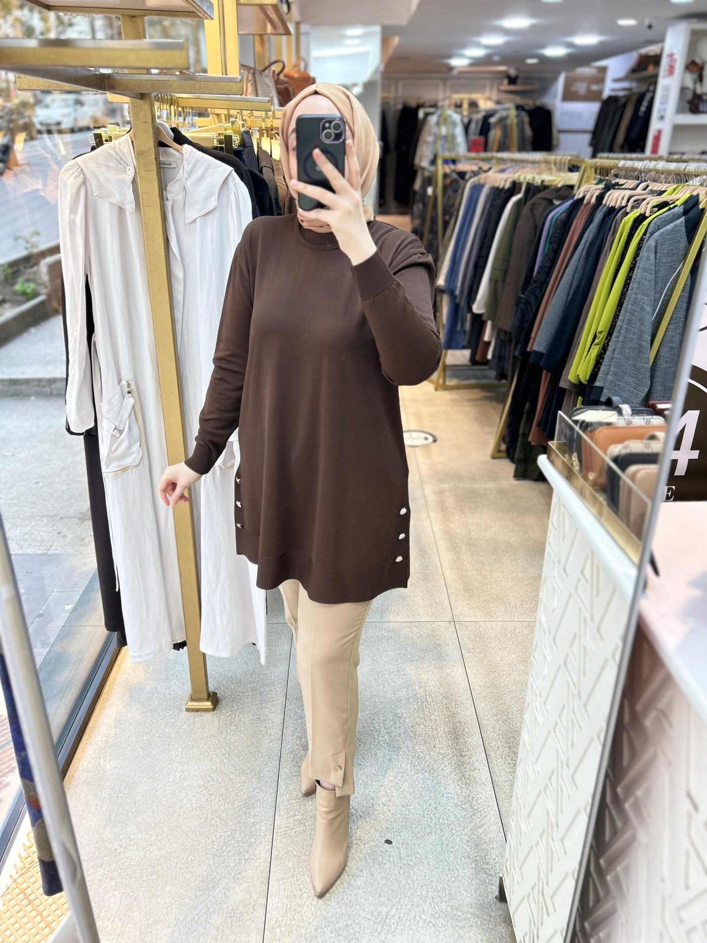 1130  Yan Düğme Detaylı Tunik