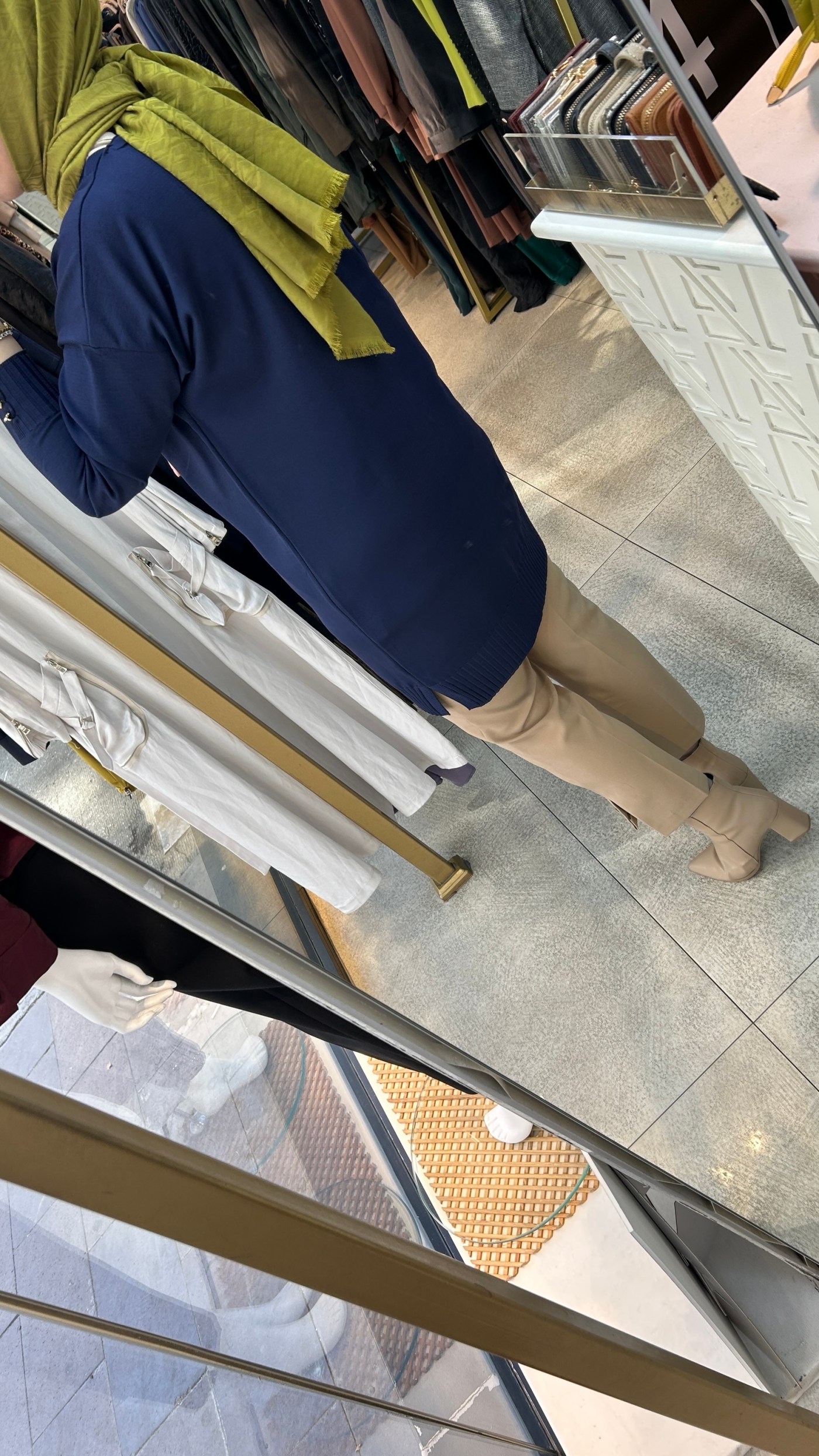 3207 Kuş Detaylı Tunik