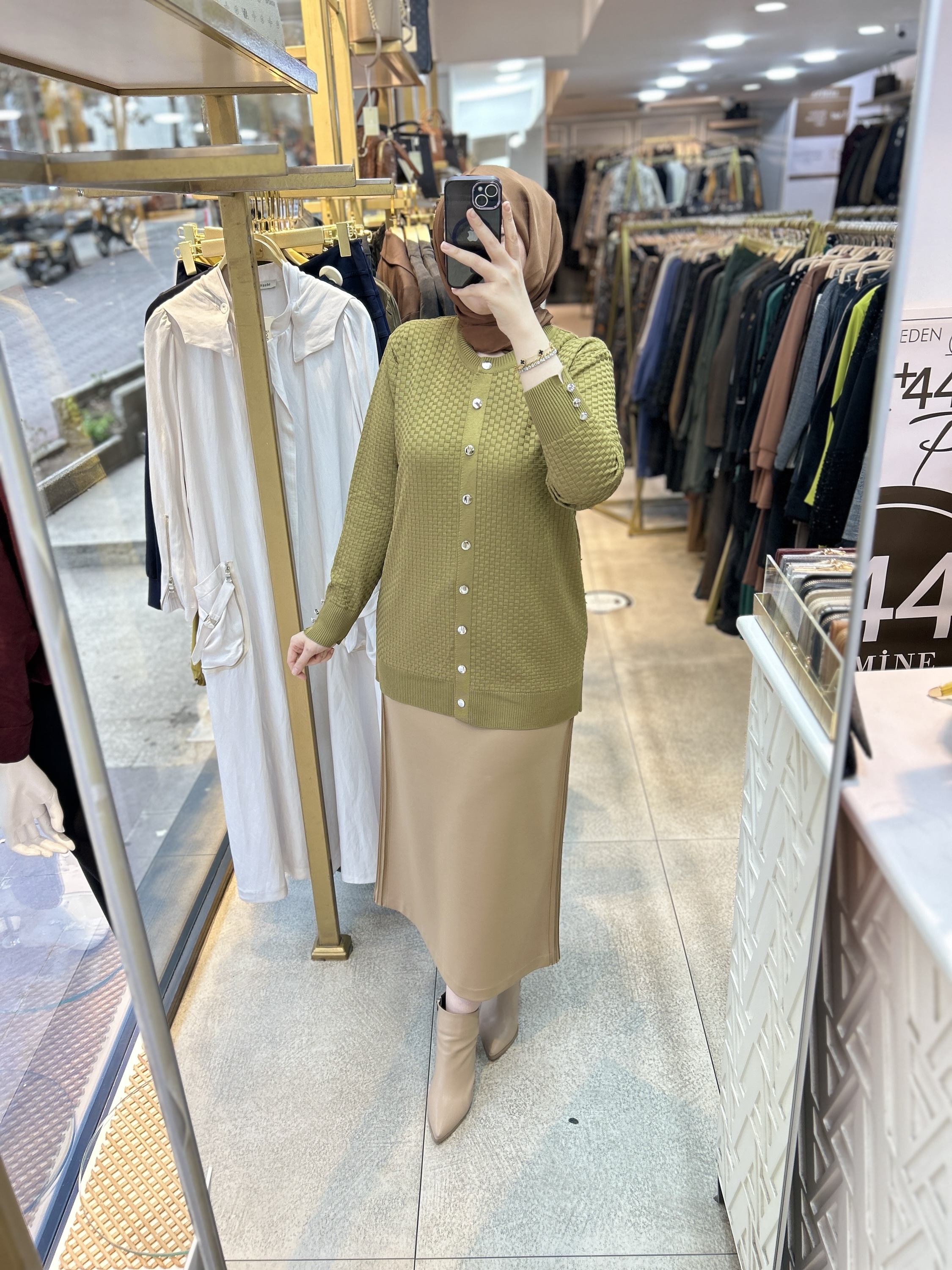 1705 KENDİSİNDEN DESENLİ TRİKO HIRKA - Görsel 27