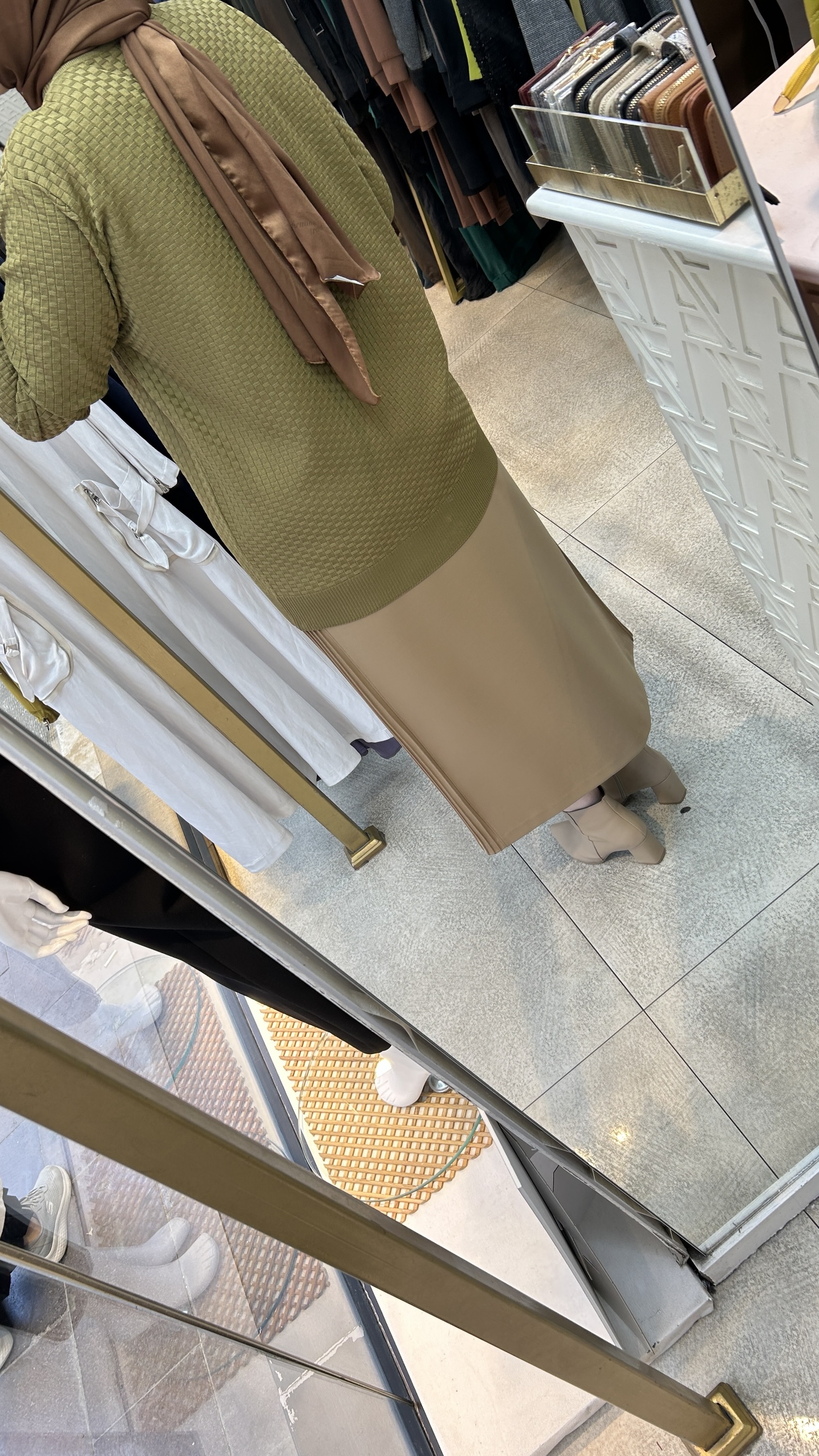 1705 KENDİSİNDEN DESENLİ TRİKO HIRKA - Görsel 32