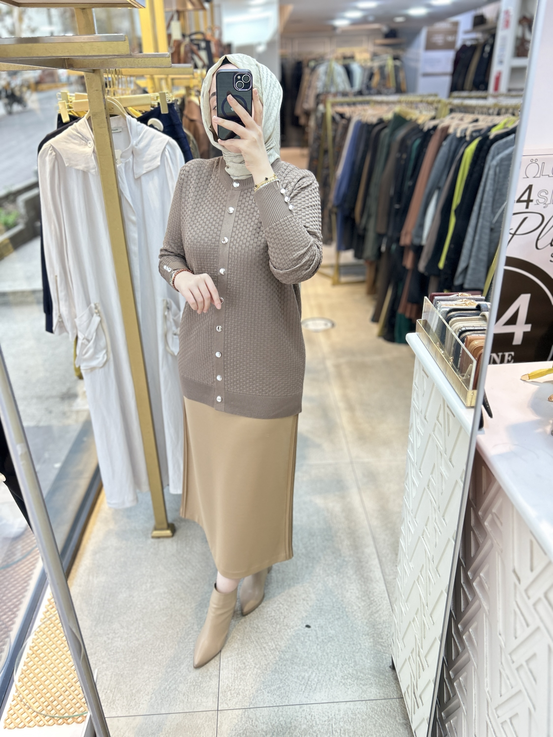 1705 KENDİSİNDEN DESENLİ TRİKO HIRKA - Görsel 11