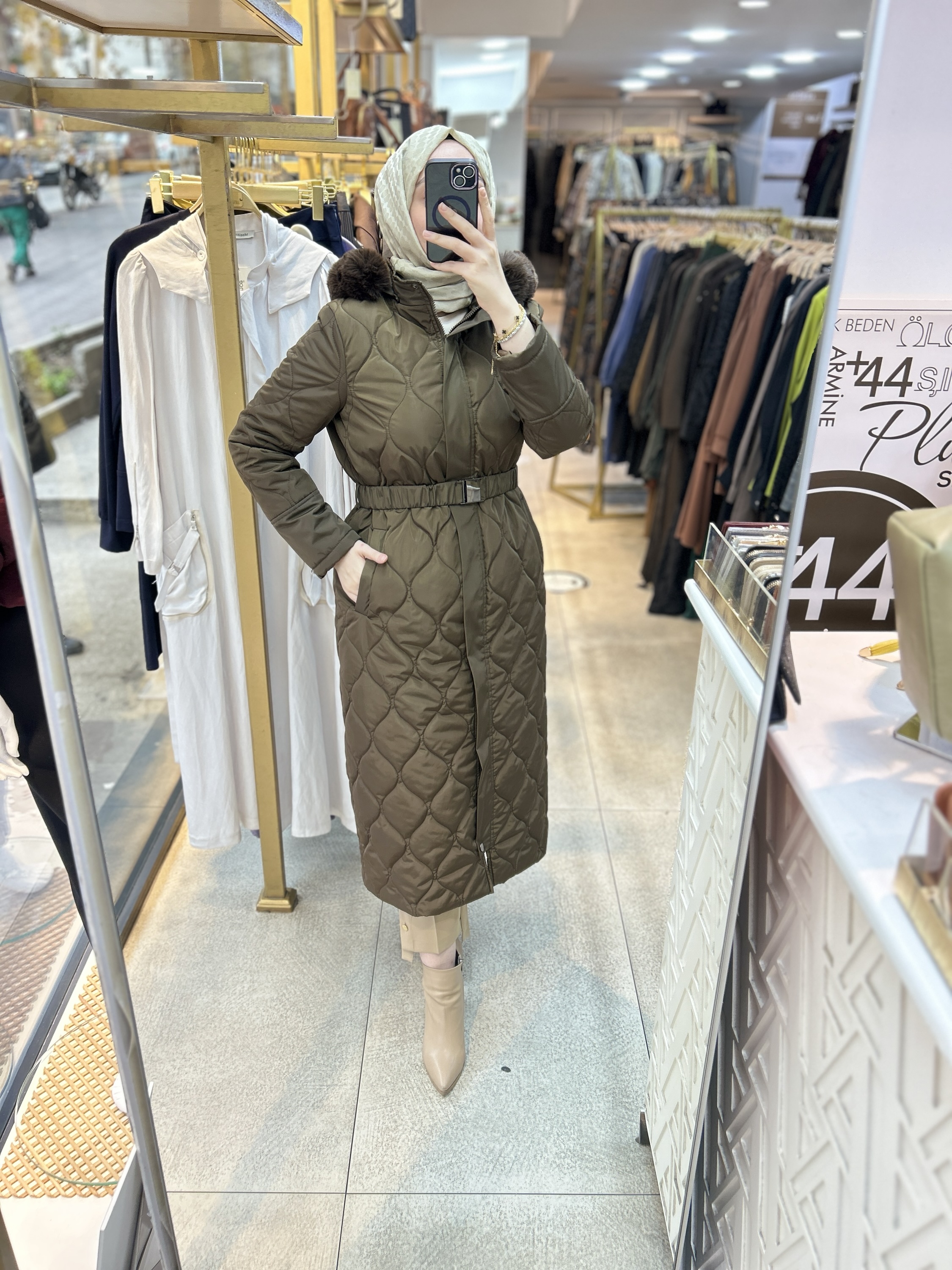 25K7001 KEMERLİ KAPŞONLU KAPİTONE MONT - Görsel 1