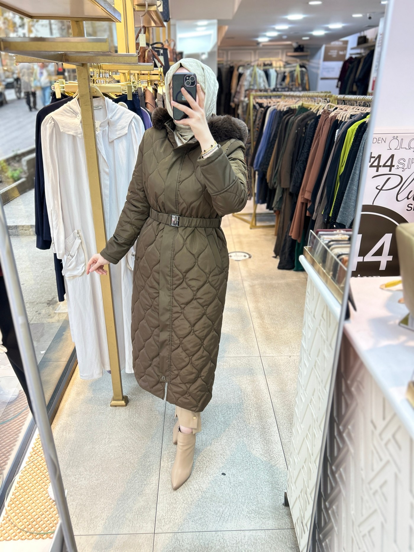 25K7001 KEMERLİ KAPŞONLU KAPİTONE MONT