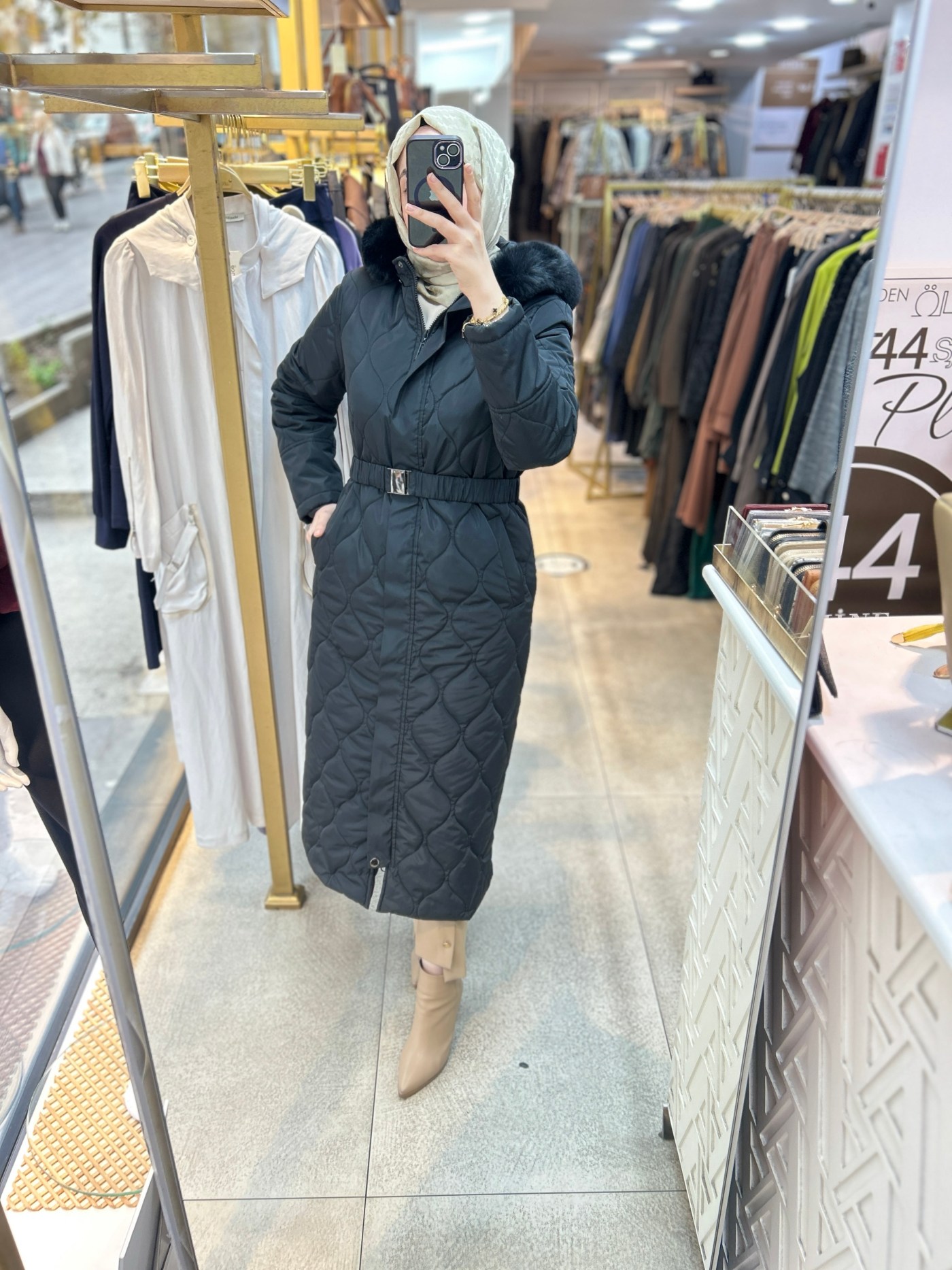 25K7001 KEMERLİ KAPŞONLU KAPİTONE MONT