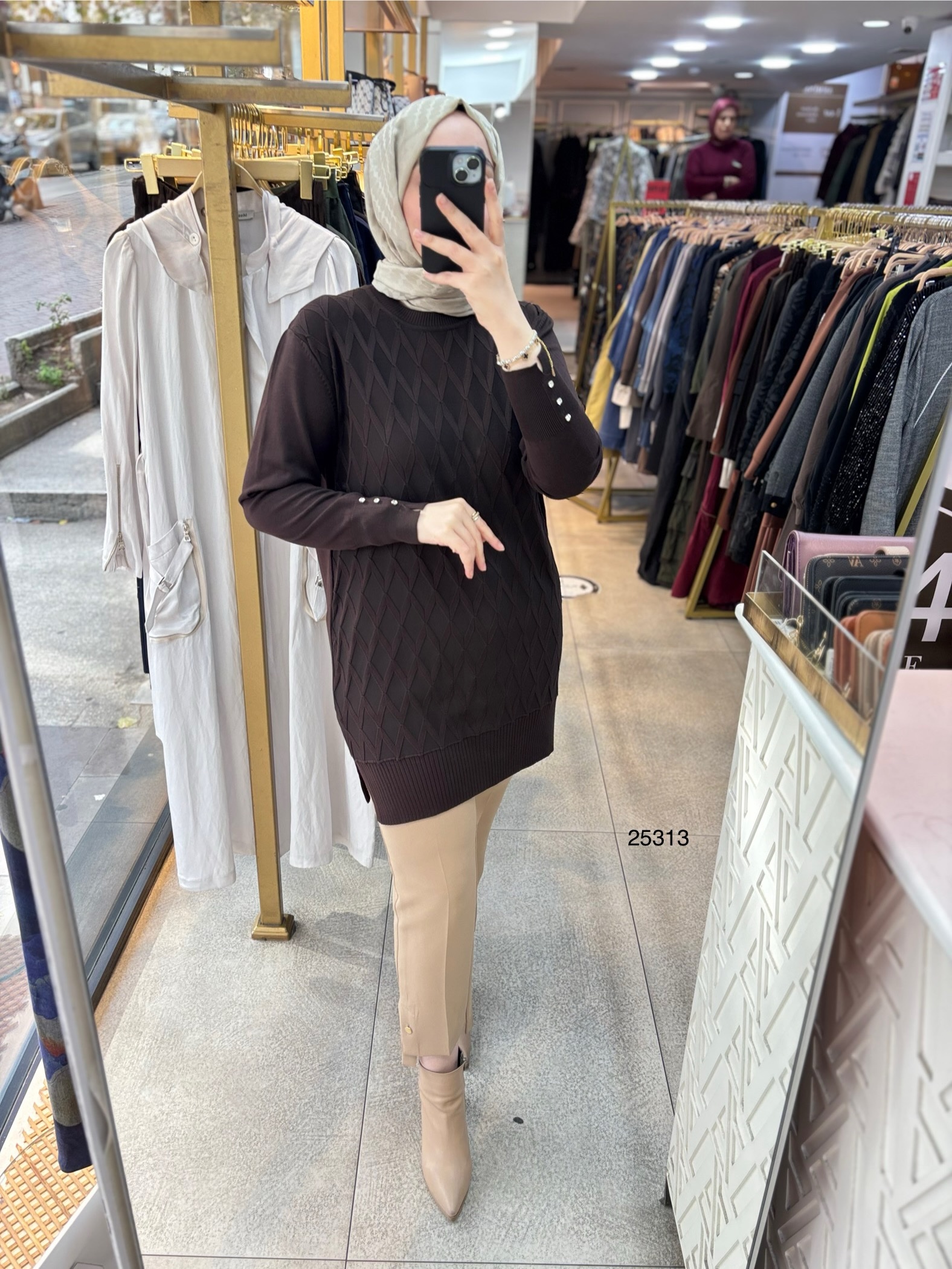 25313 Kolları Düğme Detaylı Merserize Triko - Görsel 5