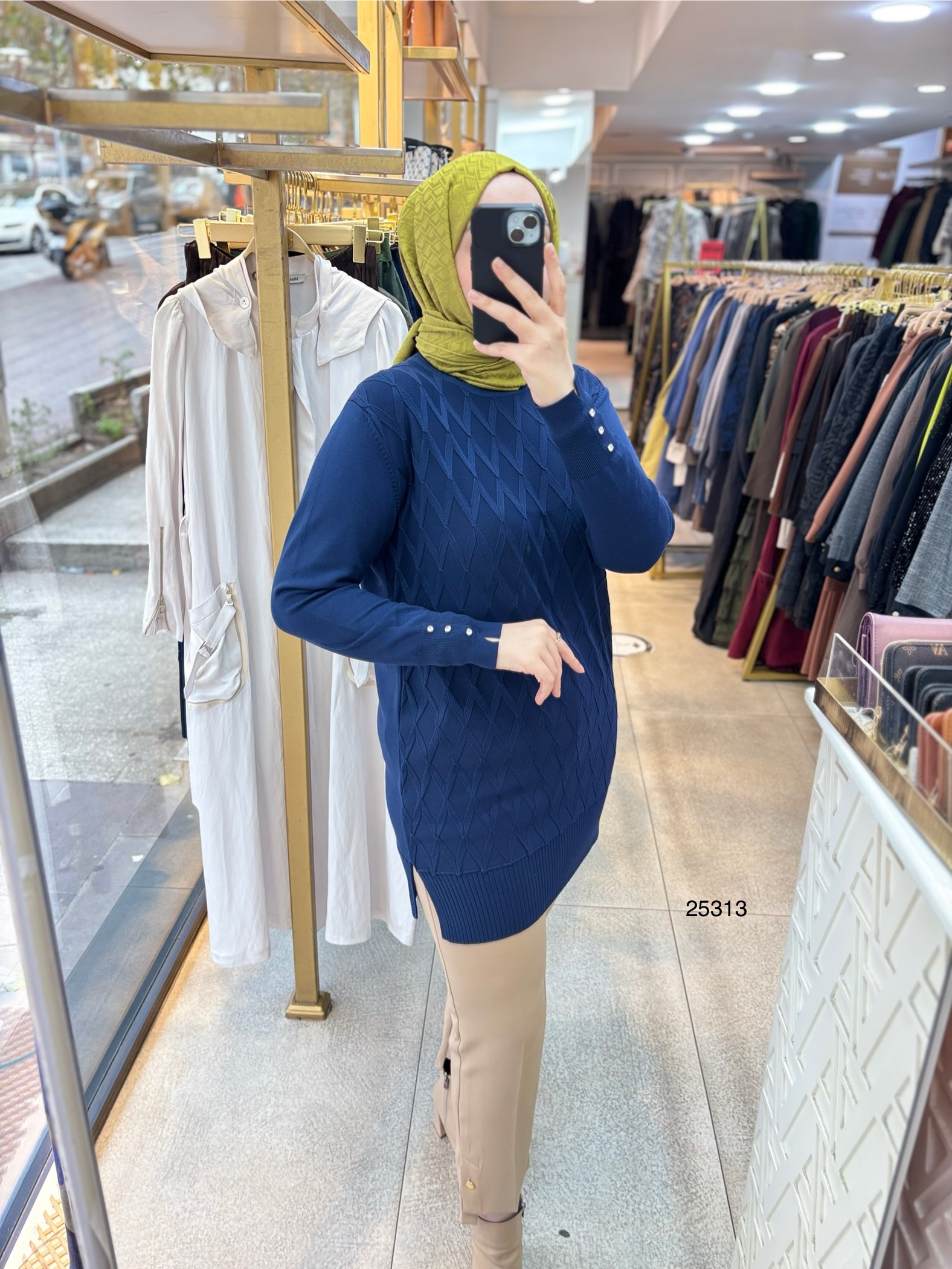 25313 Kolları Düğme Detaylı Merserize Triko - Görsel 6