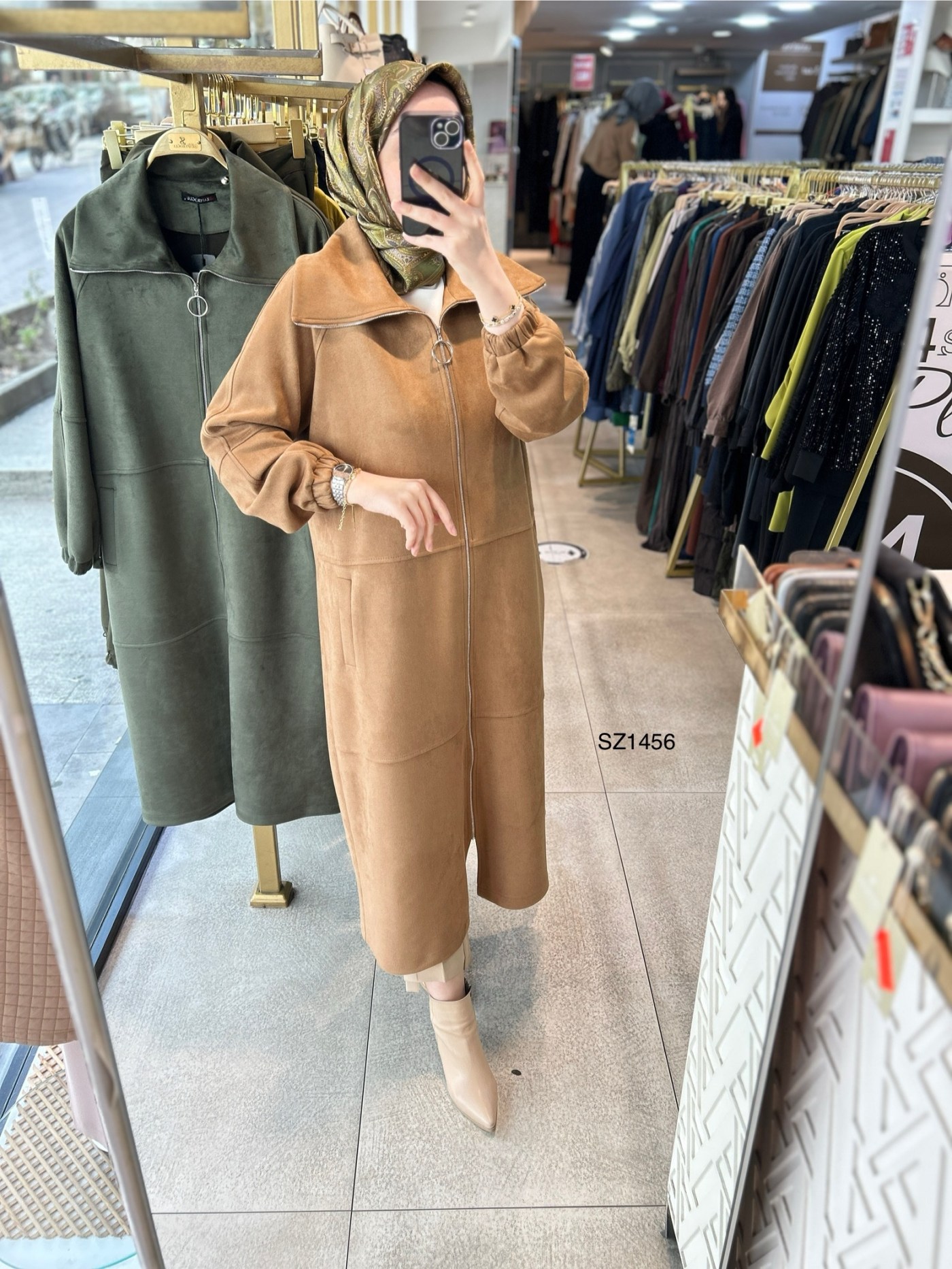 SZ1456 Fermuarlı Nubuk Kap