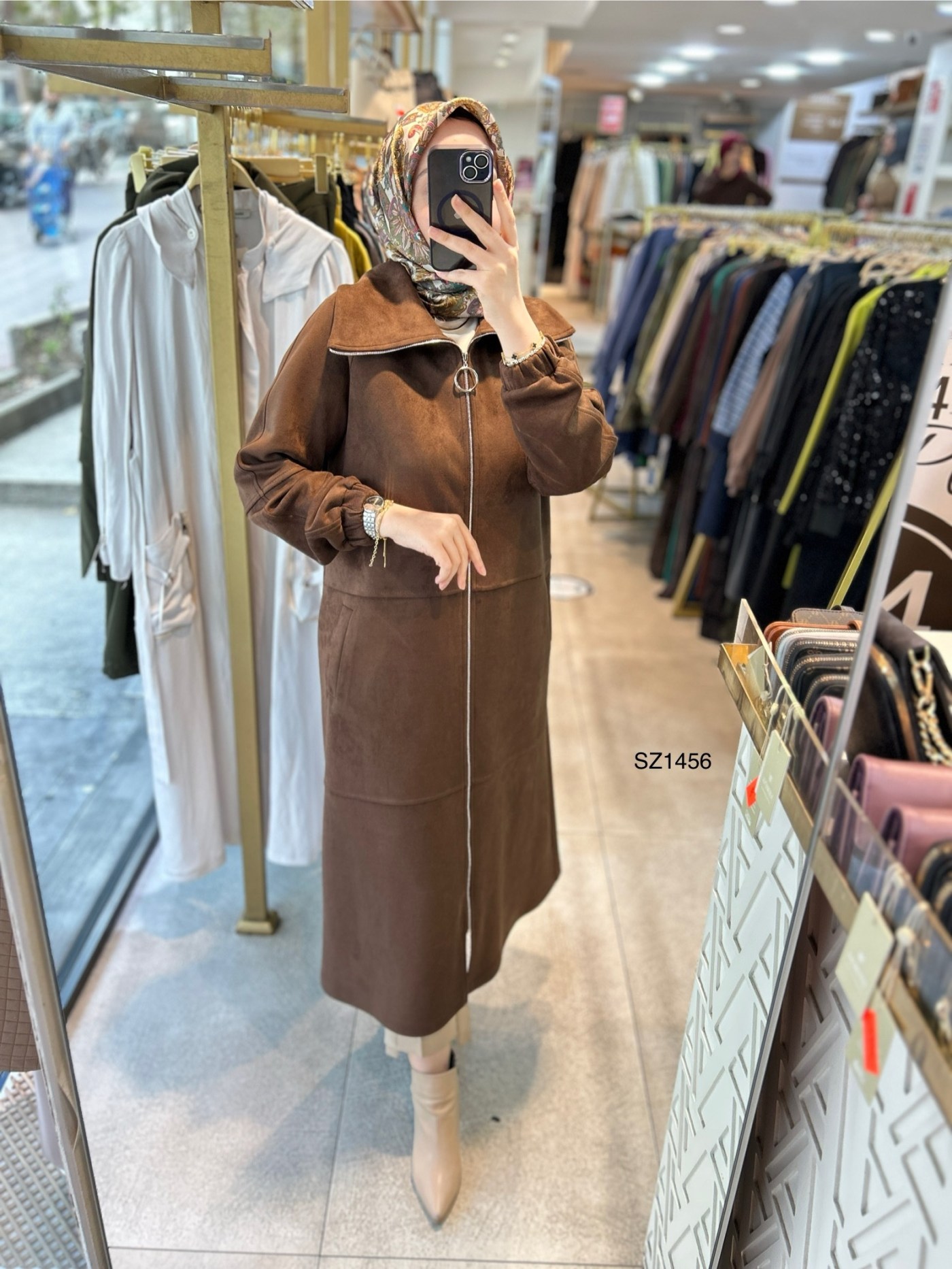 SZ1456 Fermuarlı Nubuk Kap