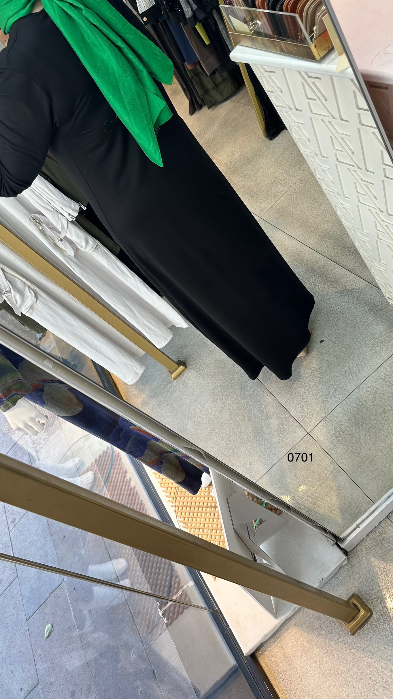 0701 Ekose Detaylı Elbise