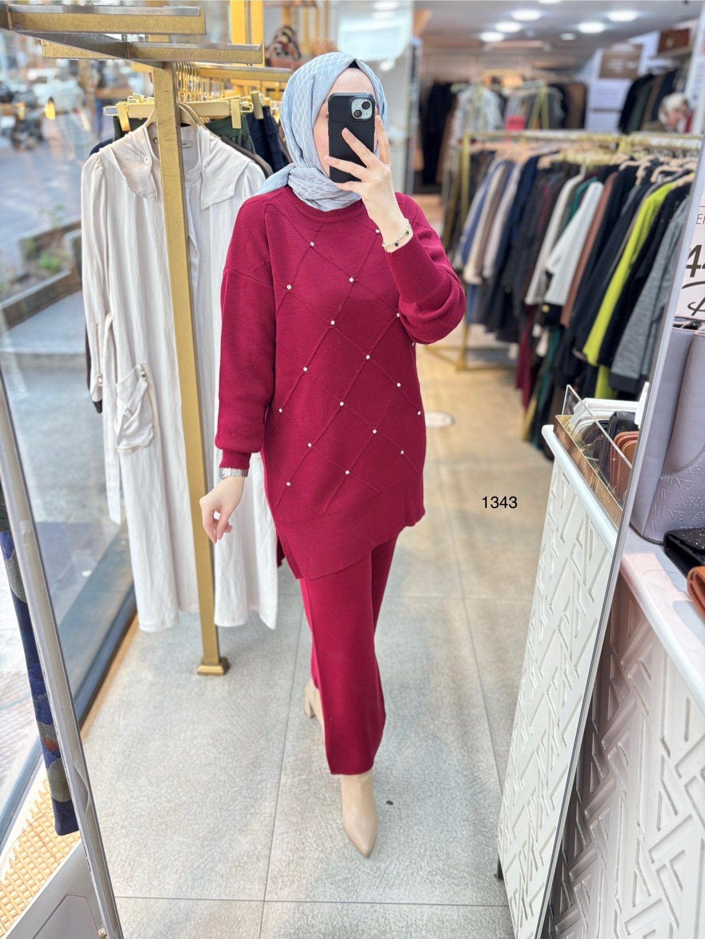 1343 Taş Detaylı Örme Triko Takım