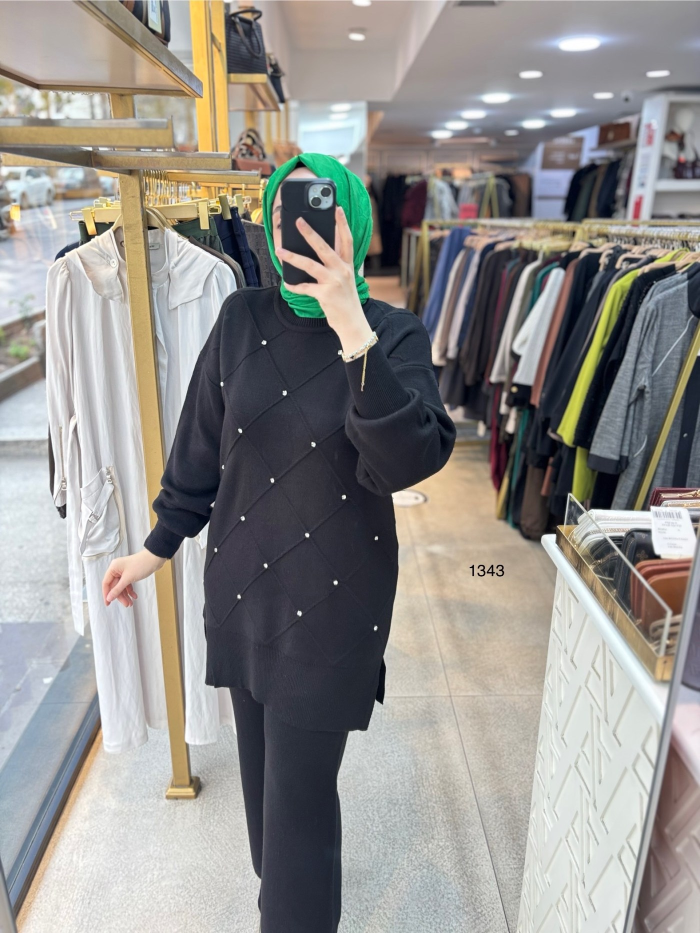 1343 Taş Detaylı Örme Triko Takım