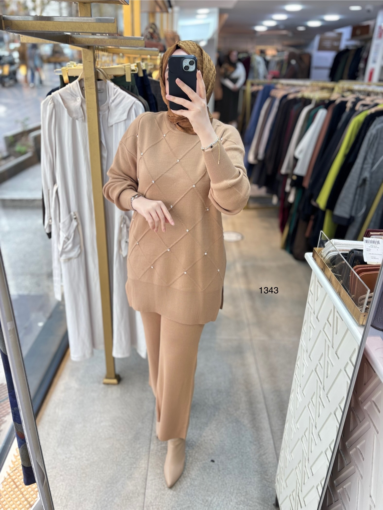 1343 Taş Detaylı Örme Triko Takım - Görsel 1