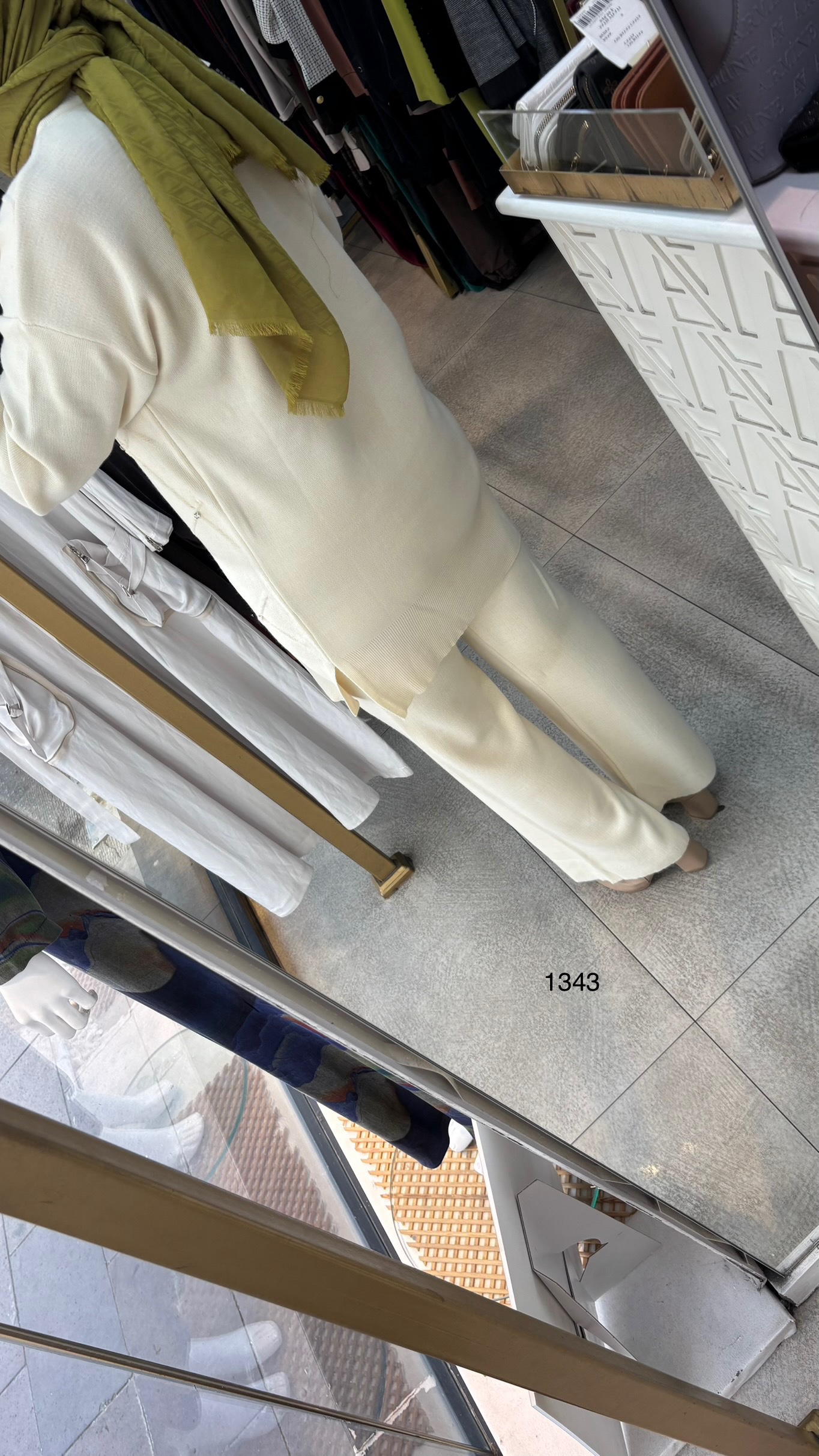 1343 Taş Detaylı Örme Triko Takım