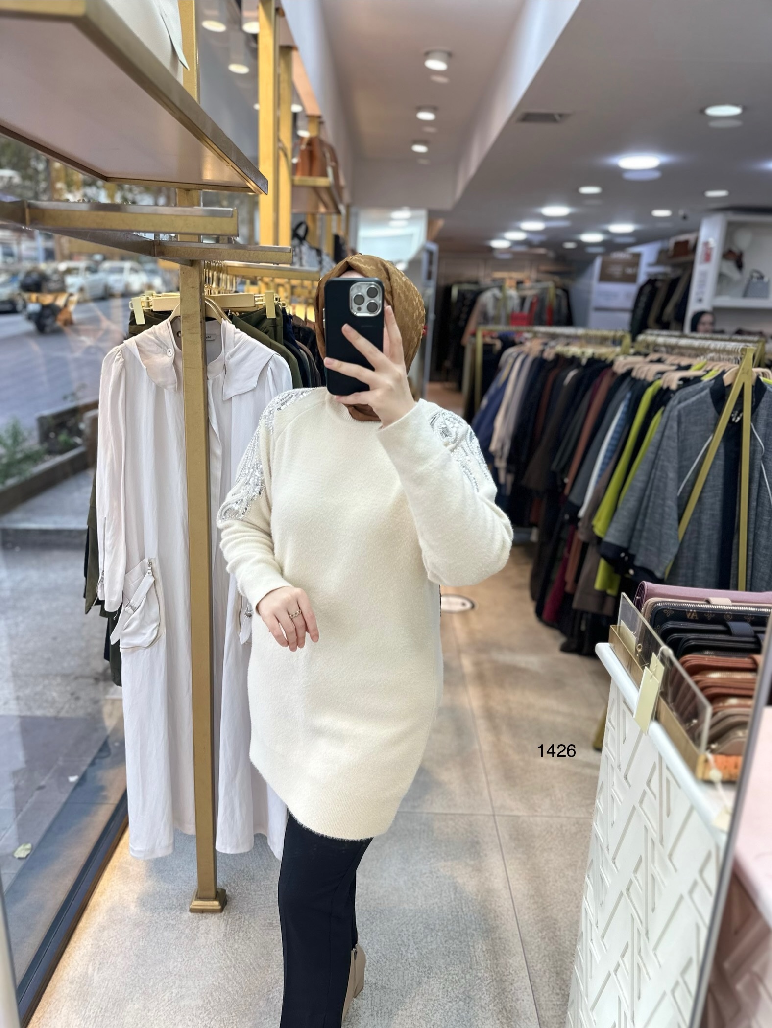 1426 Omuz Pul Detaylı Triko - Görsel 6