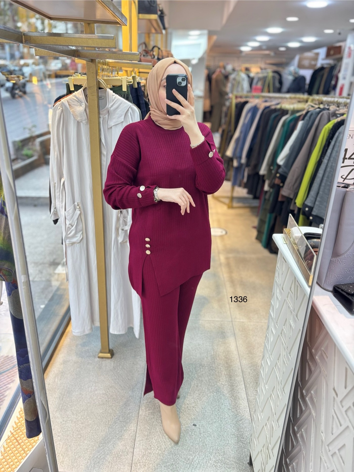 1336 Düğme Detaylı Örme Tirko Takım