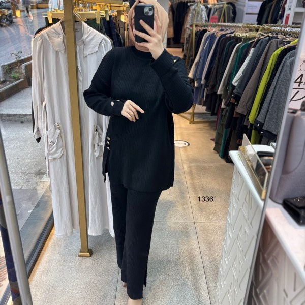 1336 Düğme Detaylı Örme Tirko Takım - Görsel 4