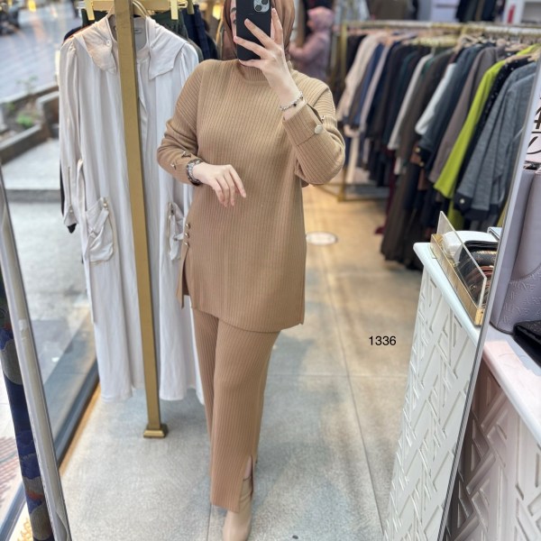 1336 Düğme Detaylı Örme Tirko Takım - Görsel 8