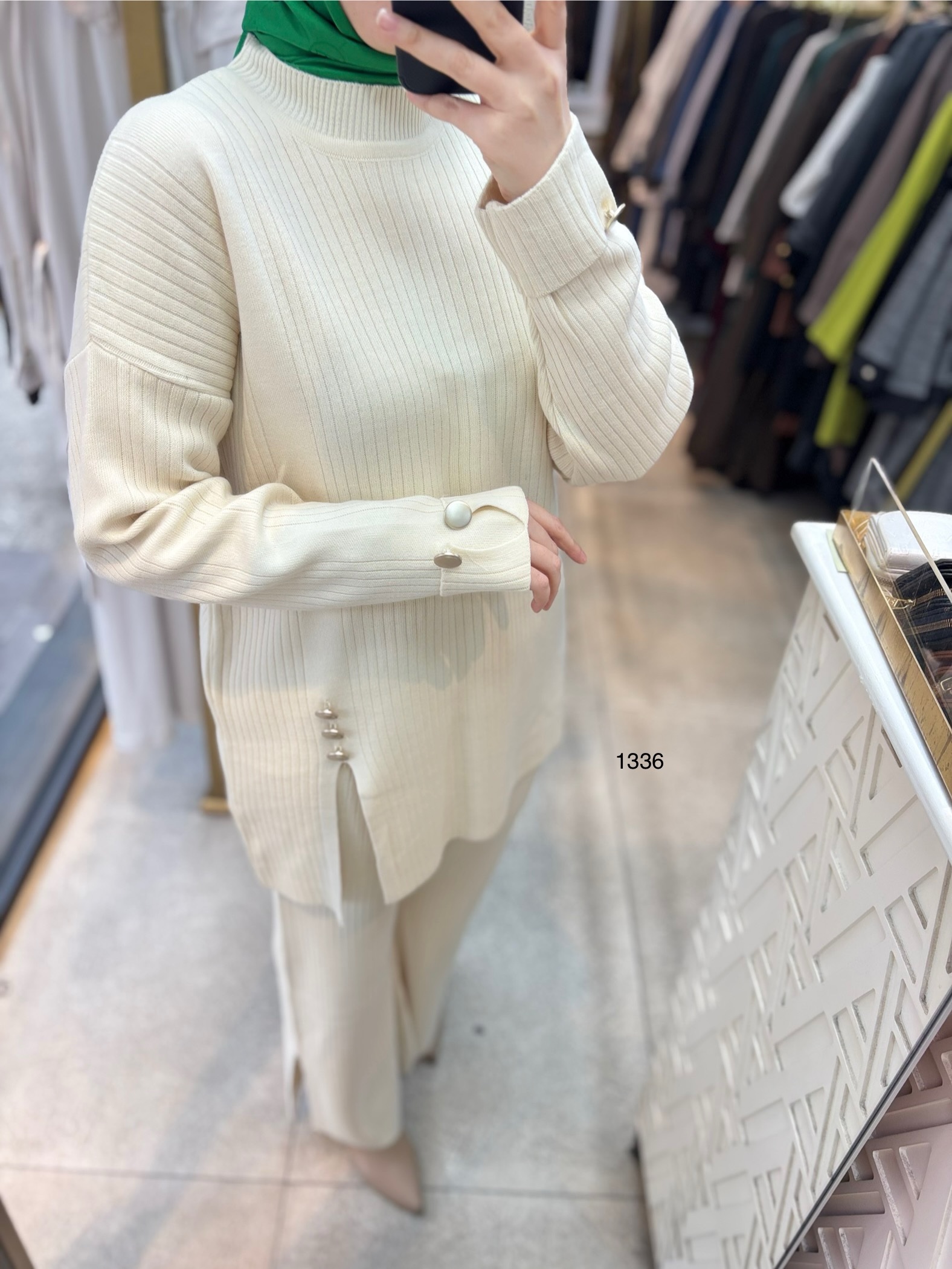 1336 Düğme Detaylı Örme Tirko Takım - Görsel 11