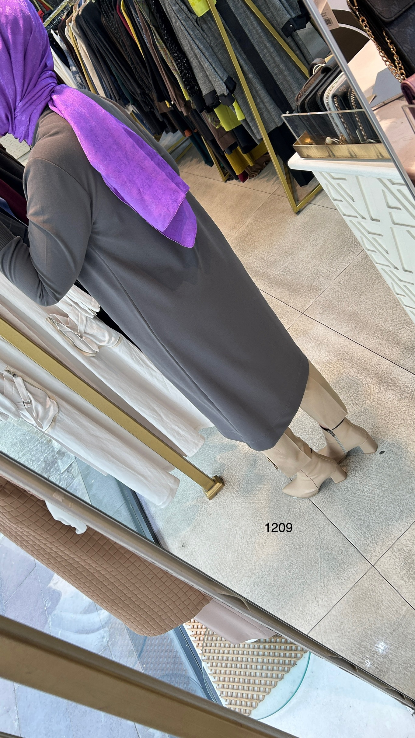 1209 Ribanalı Fermuarlı Tunik