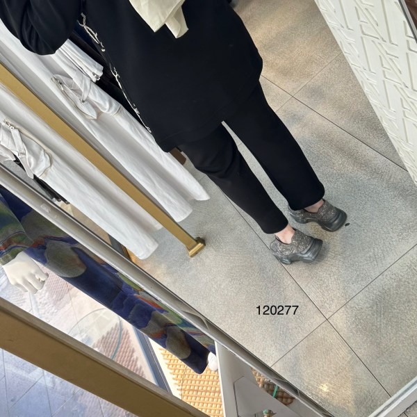 120277 Nakış Detaylı Fermuarlı Takım - Görsel 3