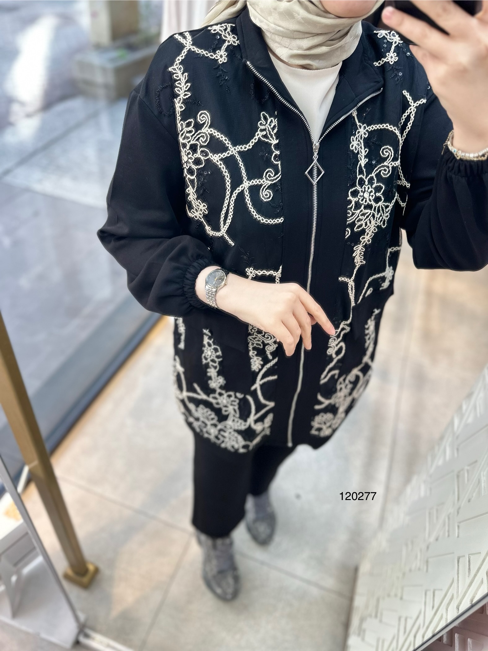 120277 Nakış Detaylı Fermuarlı Takım - Görsel 4