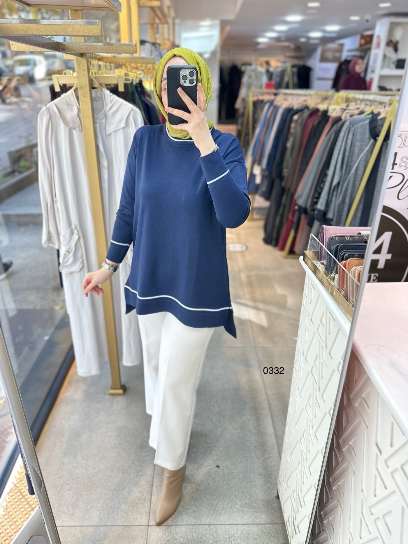 0332 Çizgi Detaylı Merserize Tunik