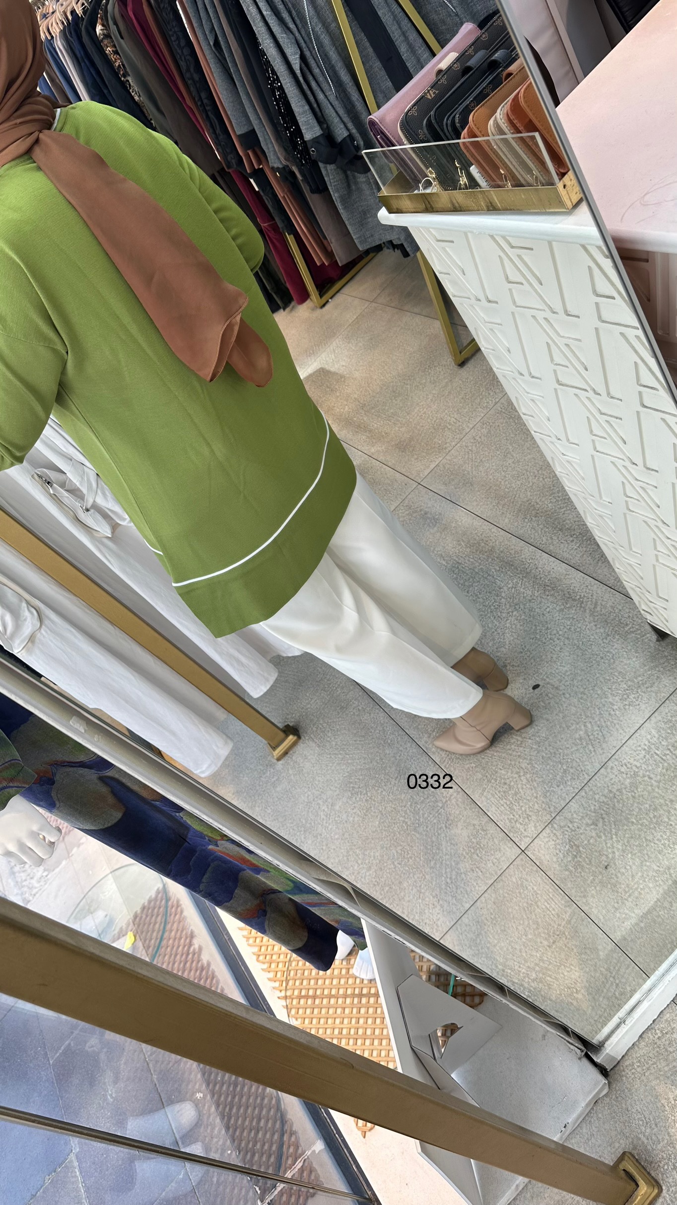 0332 Çizgi Detaylı Merserize Tunik