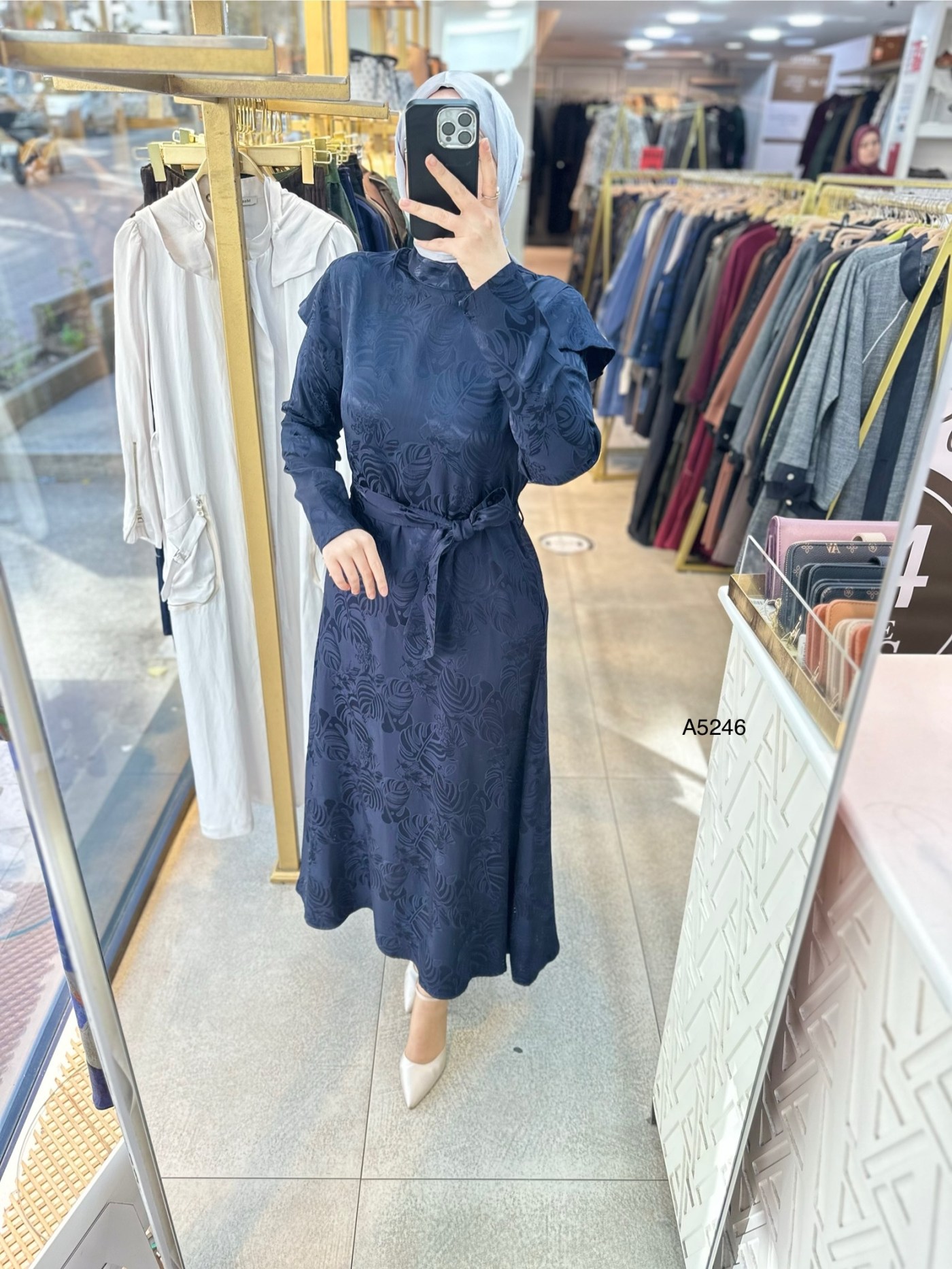 A5246 Desenli Saten Krep Kumaş Elbise