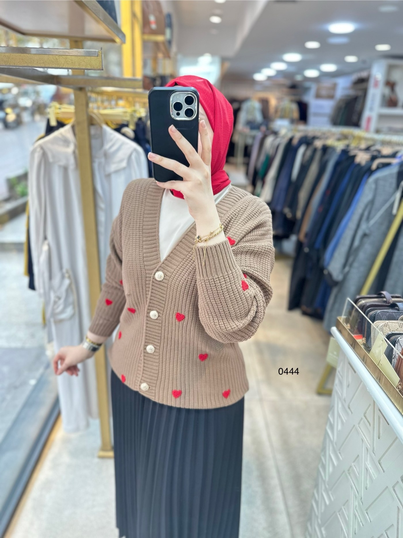 0444 Kalpli Triko Hırka