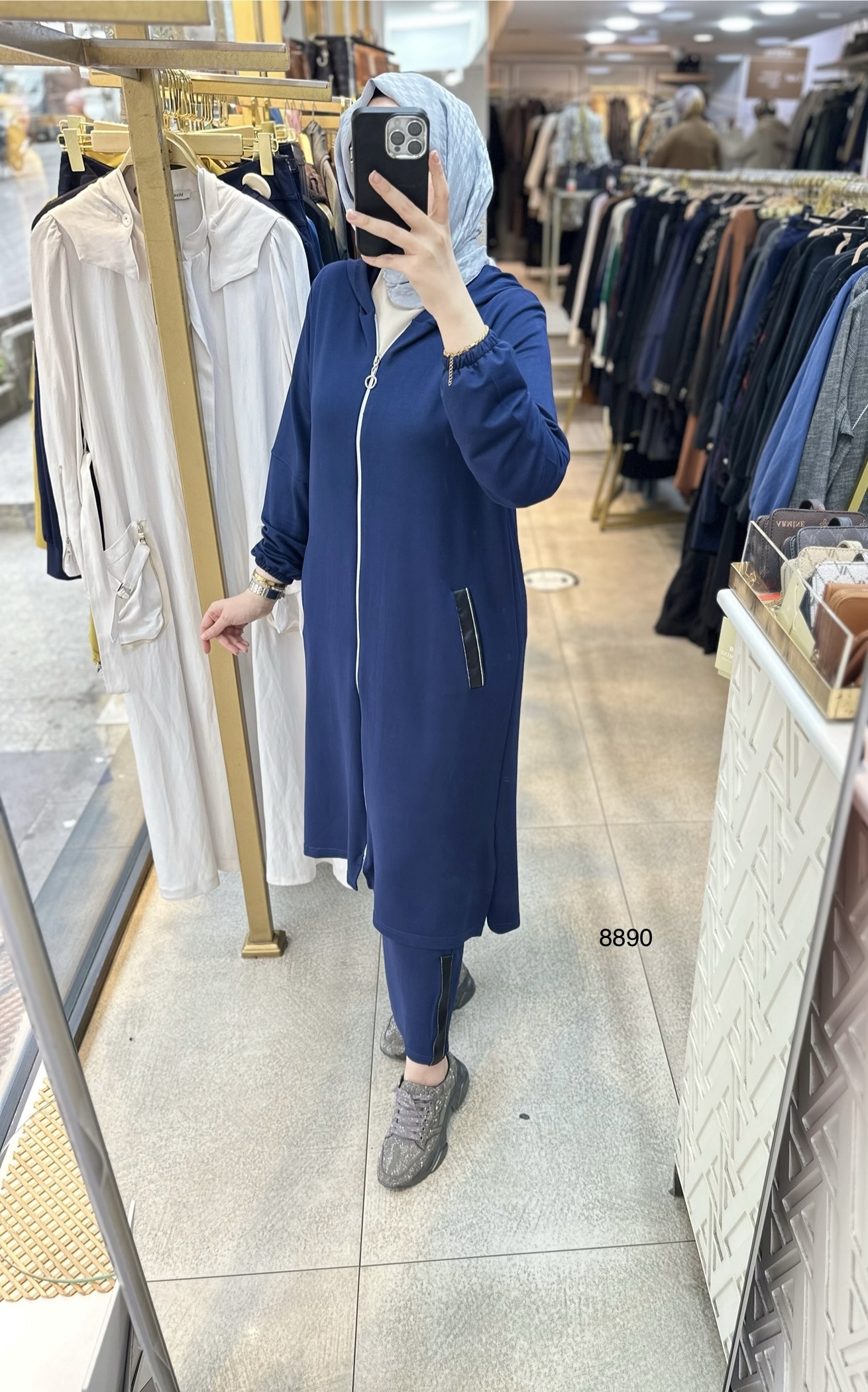 8890 Ön Fermuarlı Takım