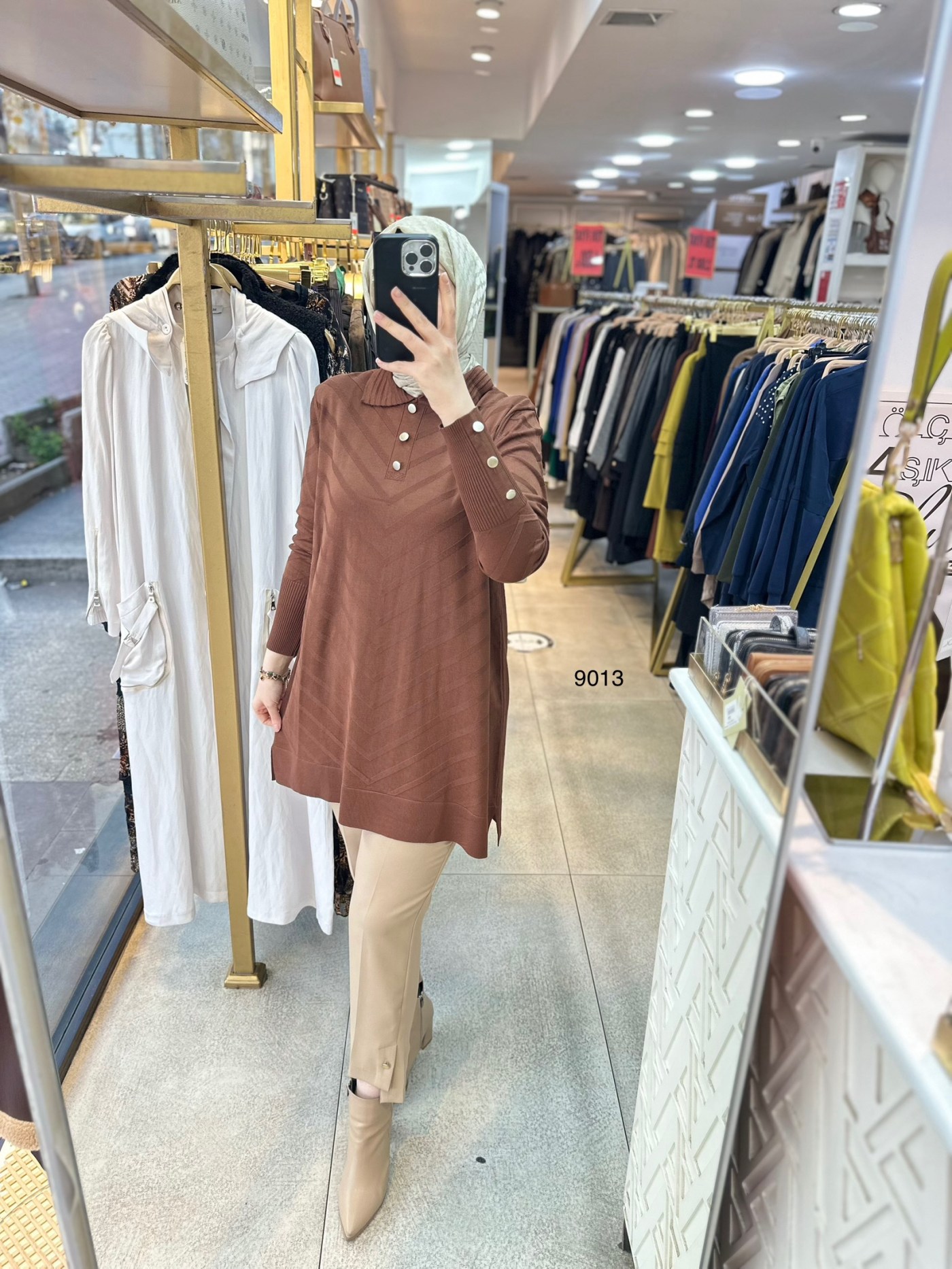 9013 Düğme Detaylı Merserize Triko