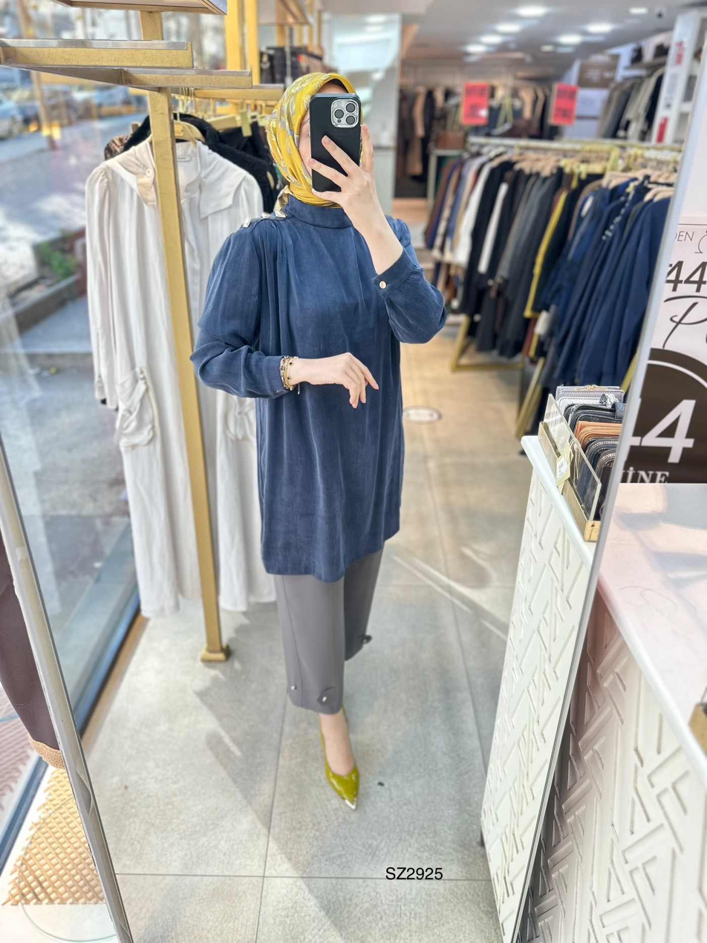 SZ2925 Selma Zaferoğlu Düğme Detaylı İpek Kupra Tunik