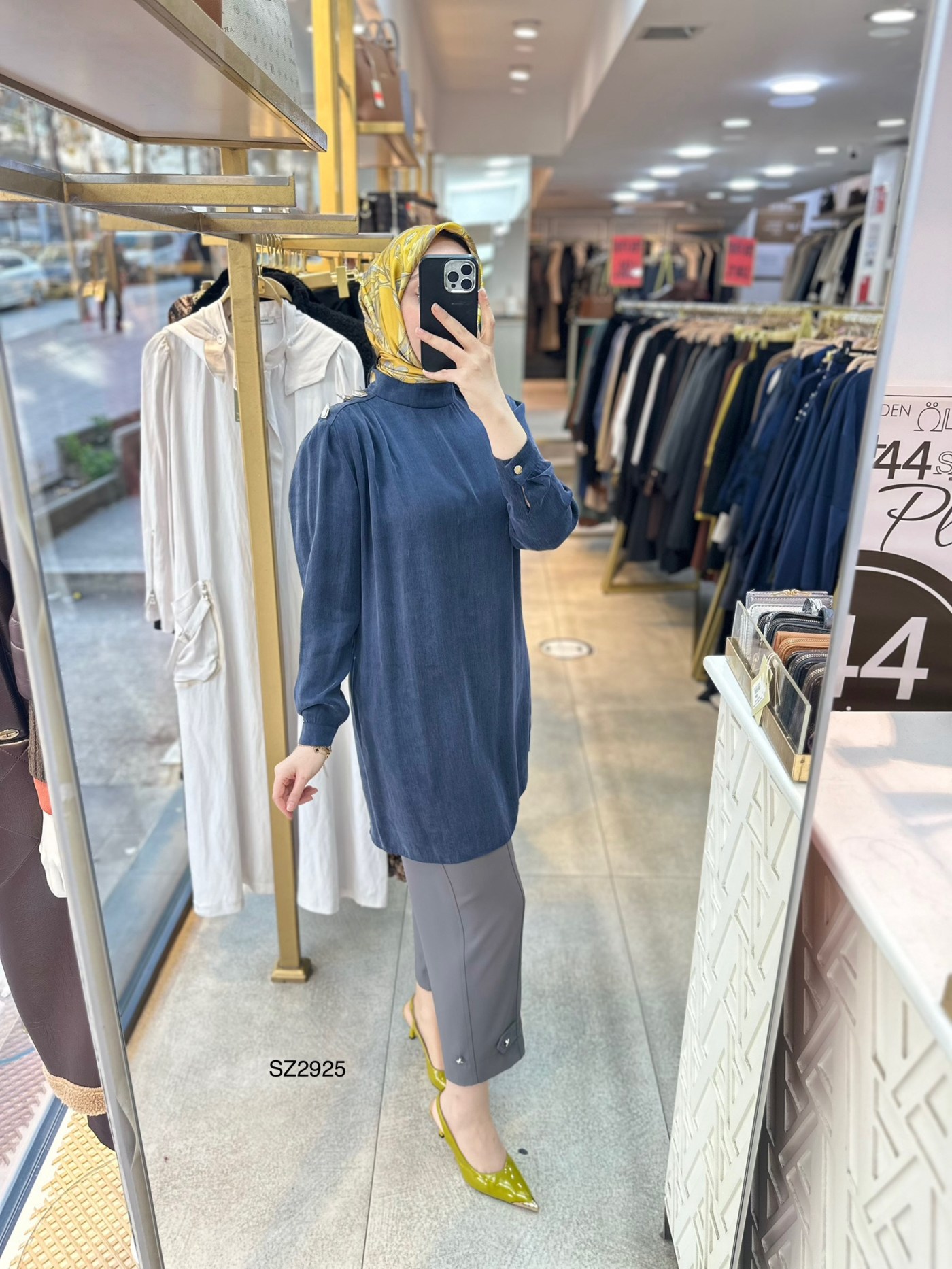 SZ2925 Selma Zaferoğlu Düğme Detaylı İpek Kupra Tunik