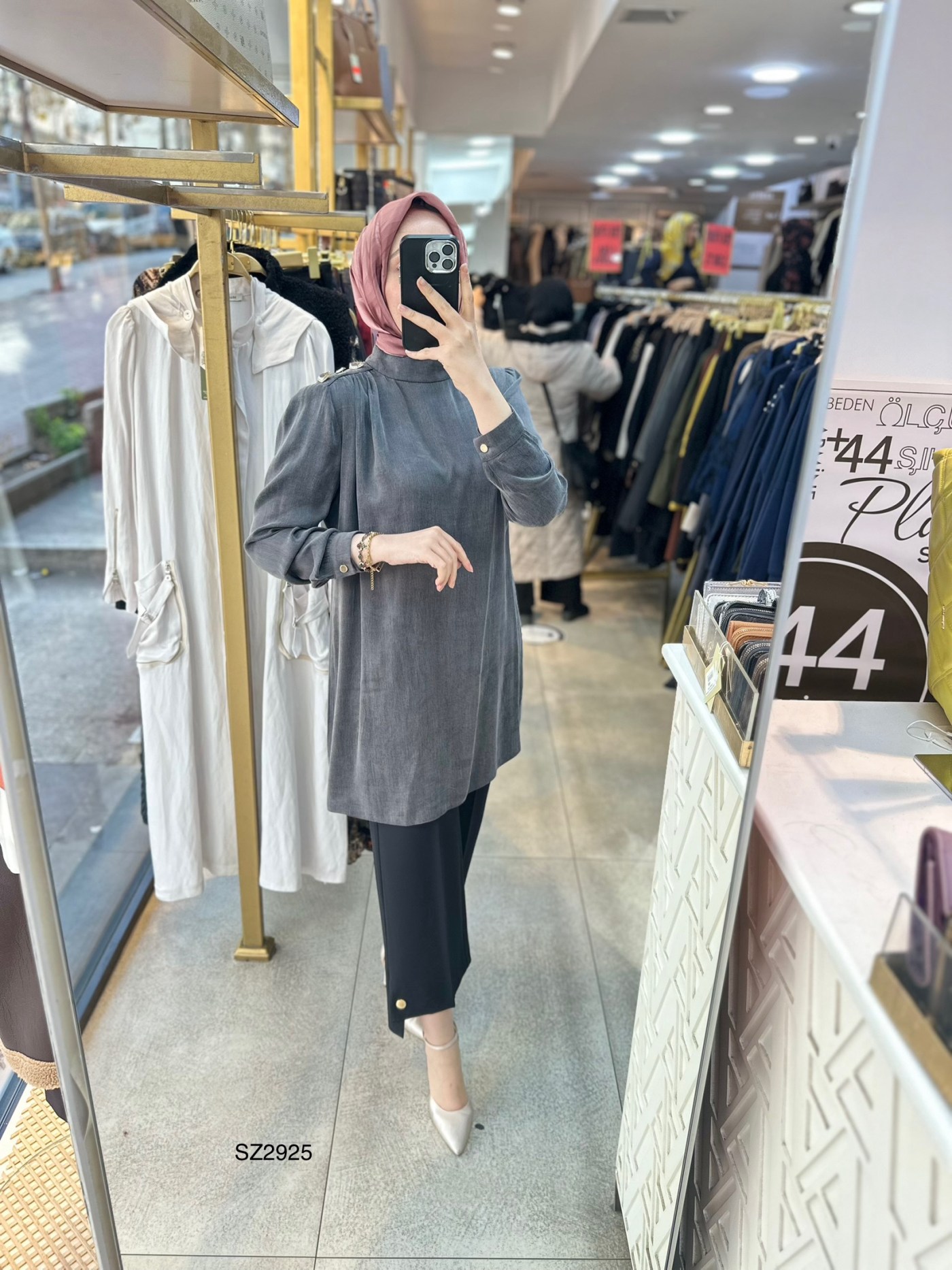 SZ2925 Selma Zaferoğlu Düğme Detaylı İpek Kupra Tunik