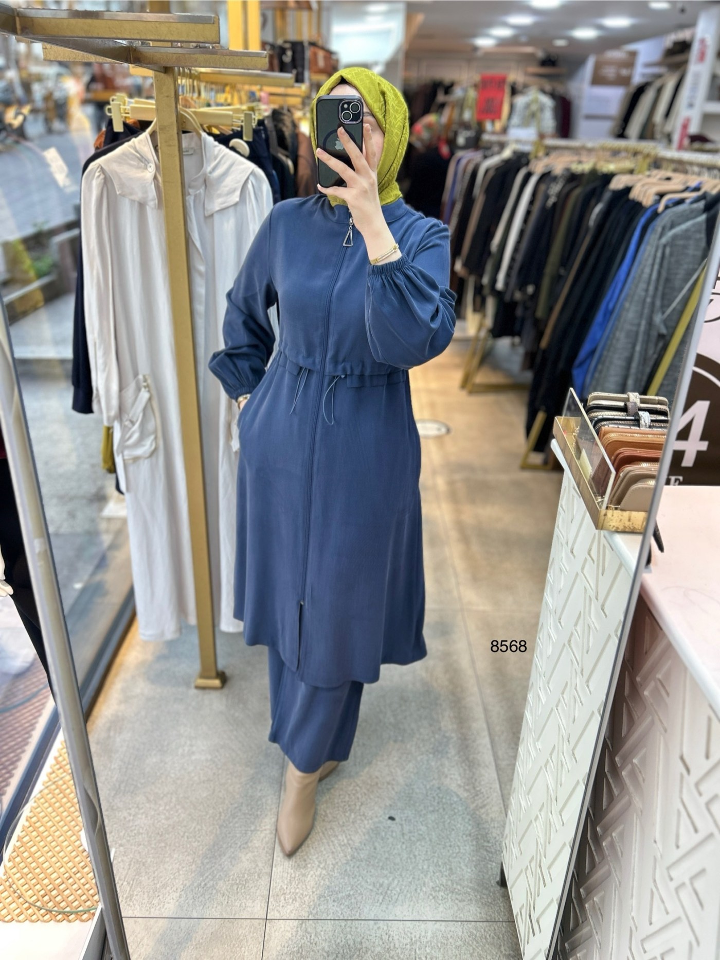 8568 Fermuarlı Takım