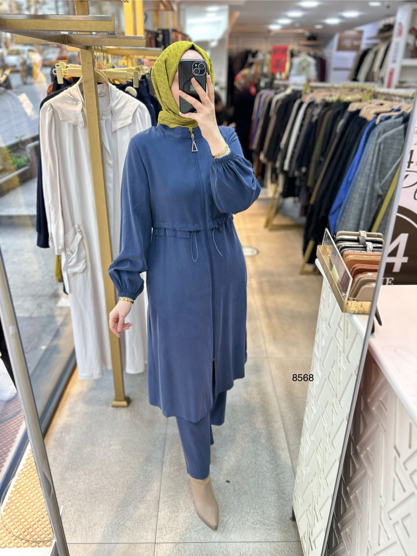 8568 Fermuarlı Takım