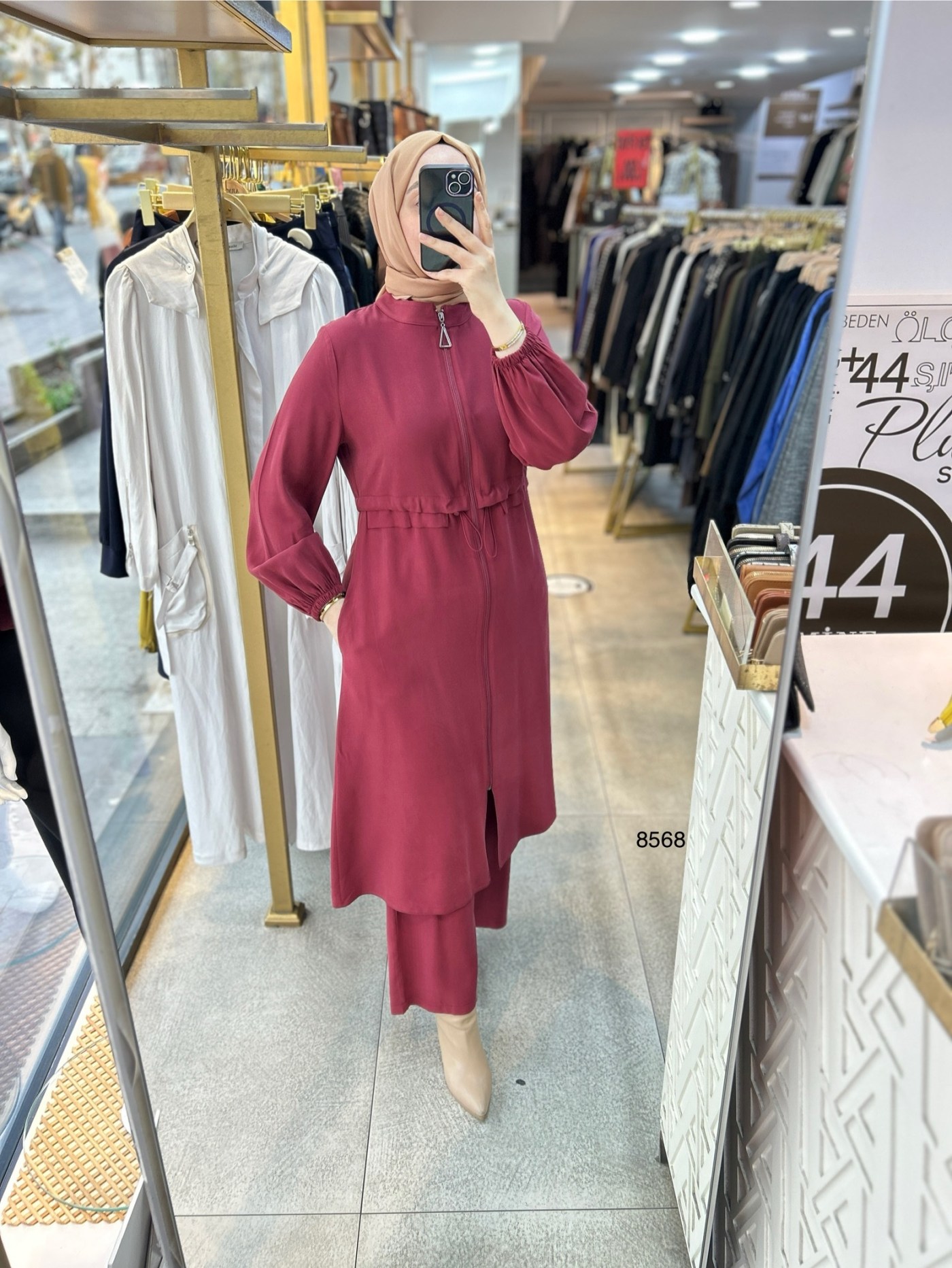 8568 Fermuarlı Takım