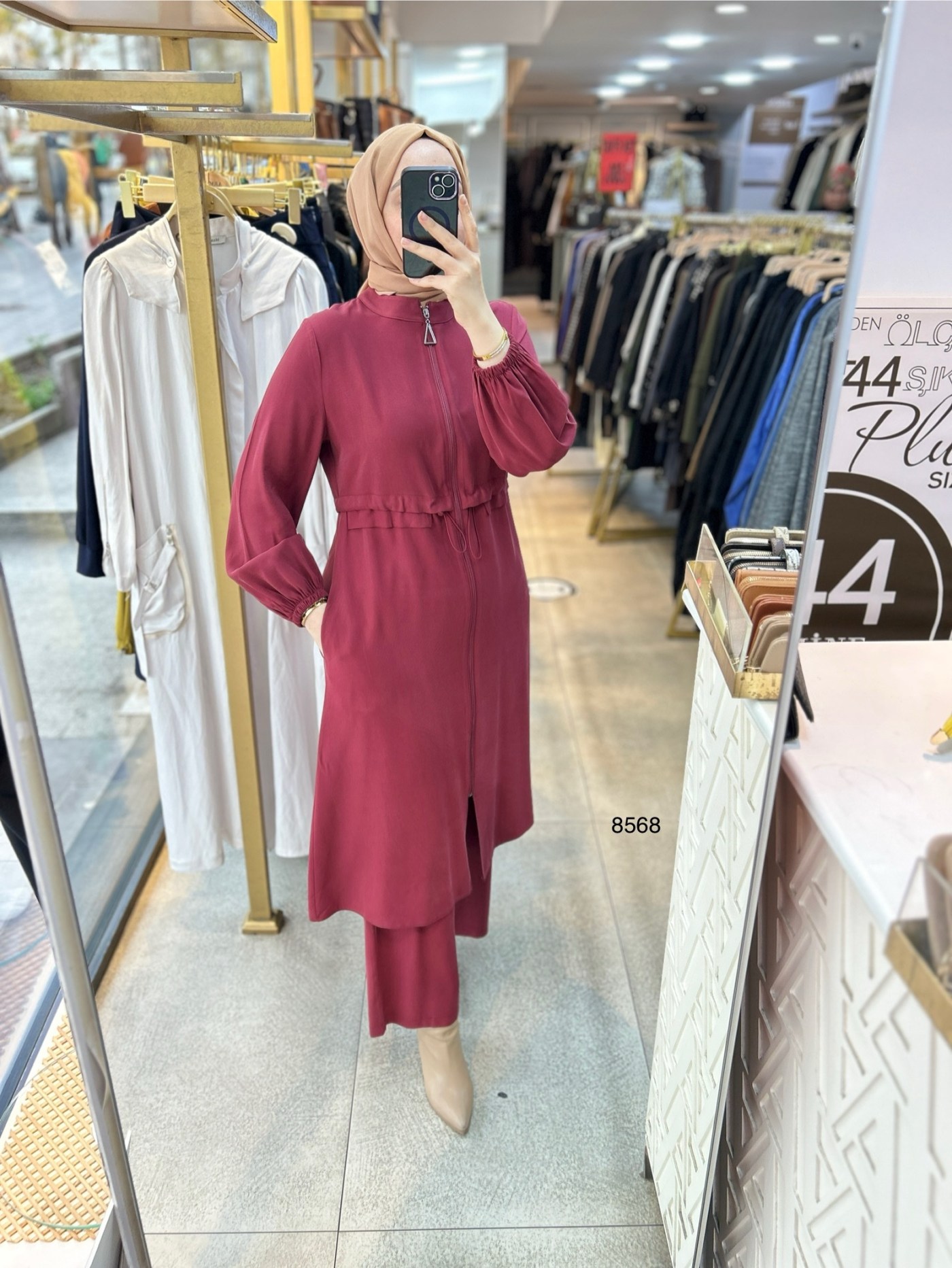 8568 Fermuarlı Takım