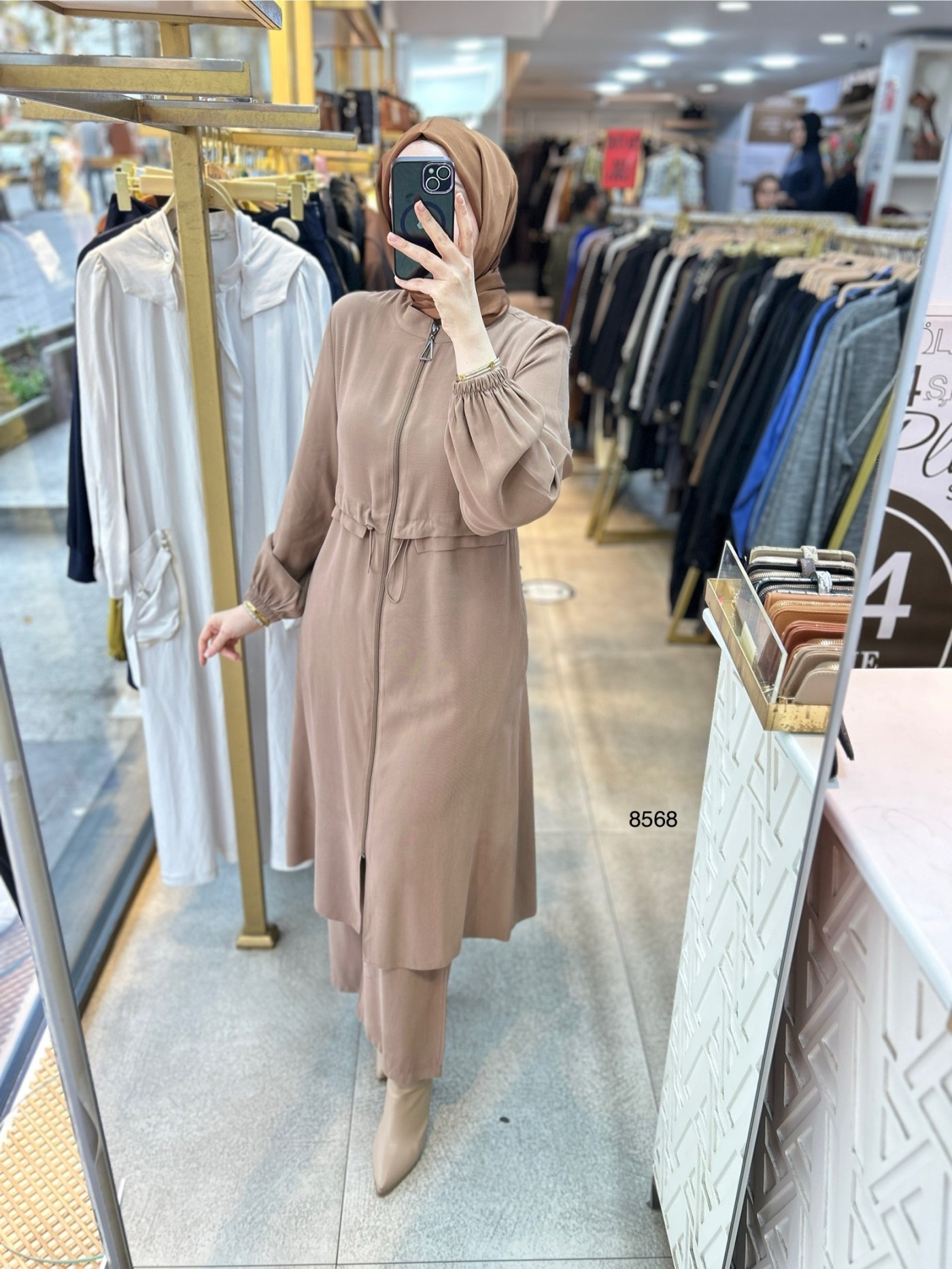 8568 Fermuarlı Takım