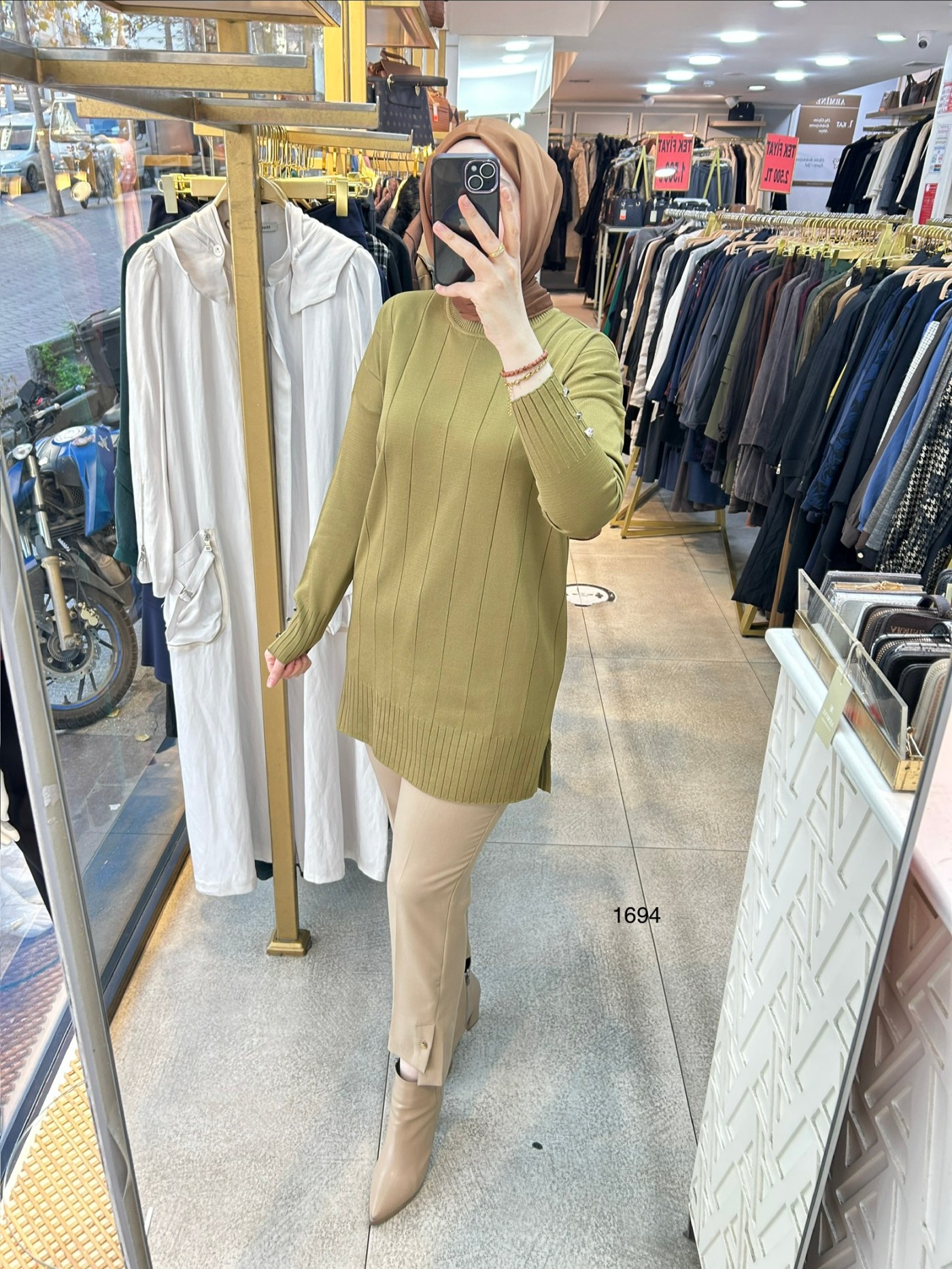 1694 Düz Şerit Detaylı Merserize Tunik